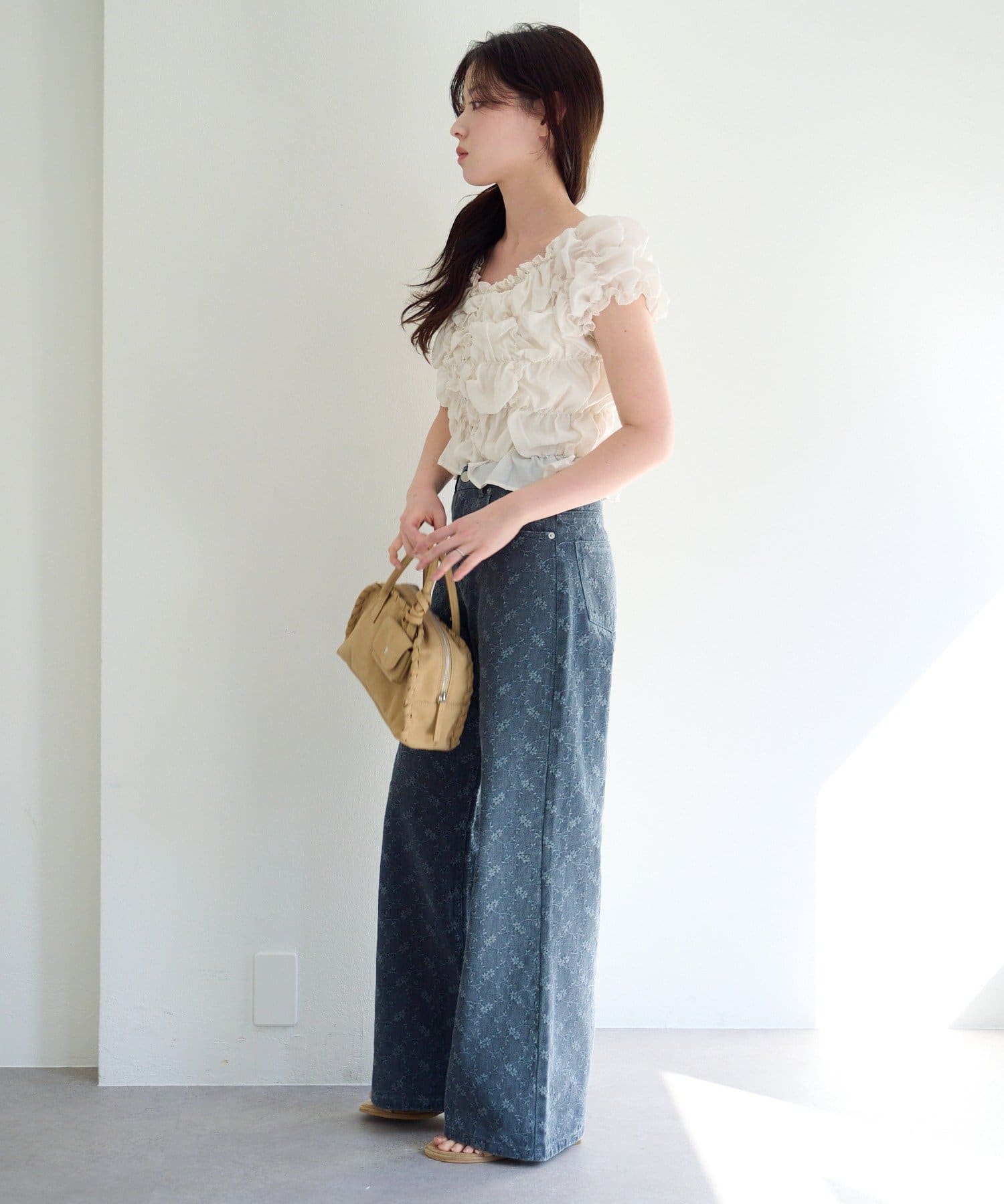 Kastane(カスタネ) 【2026SSカタログ/低身長サイズ/2サイズ展開/ウエスト調節可】フラワーエンブロイダリーデニム