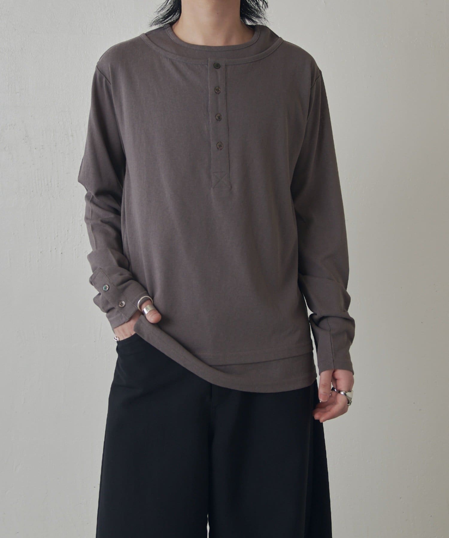 Lui's(ルイス) レイヤードヘンリーネックロングスリーブTシャツ
