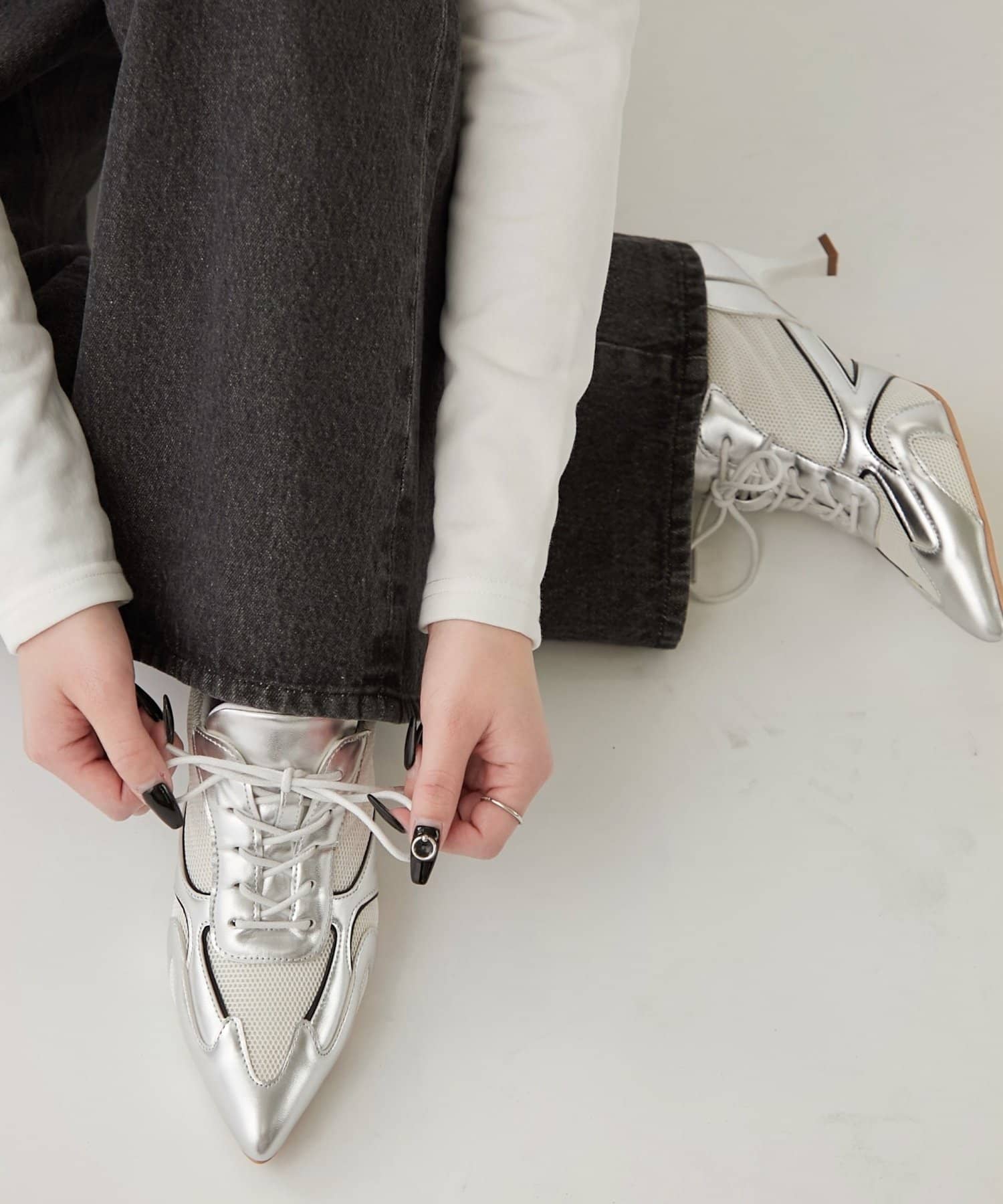 WHO’S WHO gallery(フーズフーギャラリー) MESH HEEL SNEAKERS