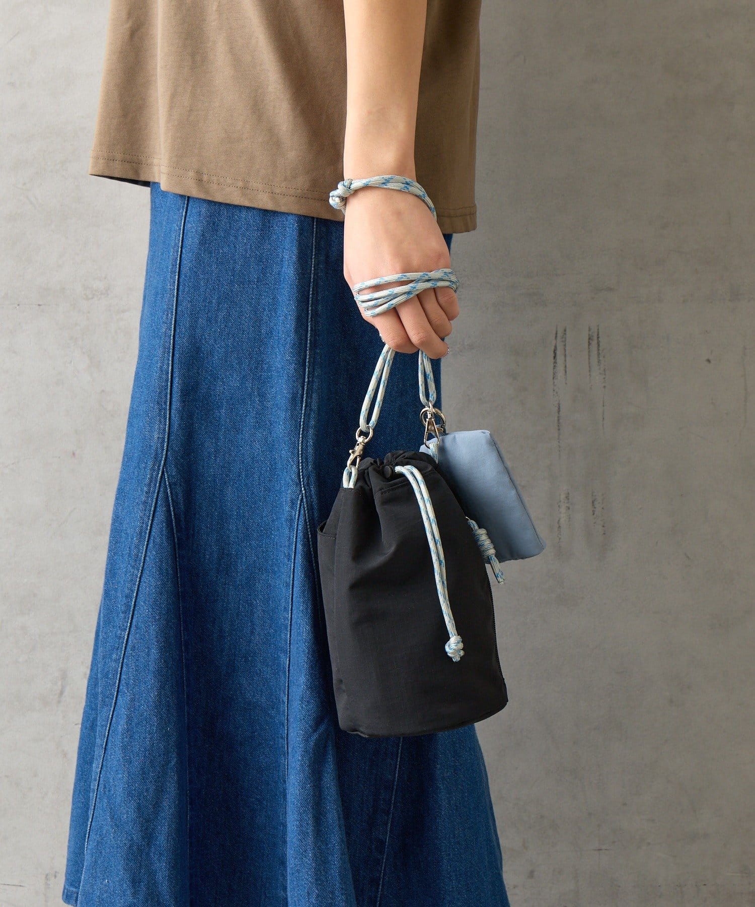 BIRTHDAY BAR(バースデイバー) ナイロン保冷ショルダーバッグ ミニケース付き