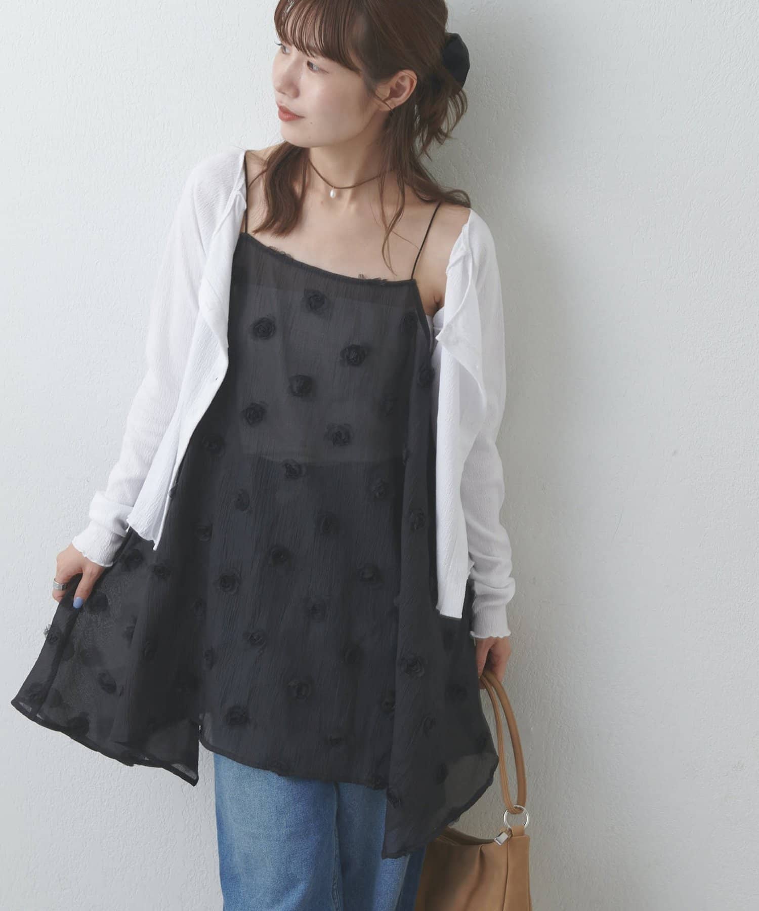 DISCOAT(ディスコート) 【umm./WEB限定】立体フラワーキャミチュニック