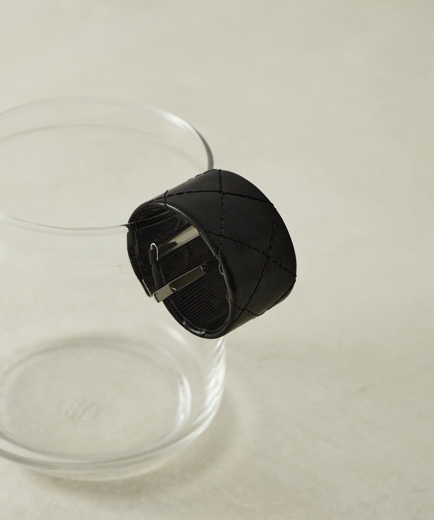 Lattice(ラティス) キルティングロールヘアカフ