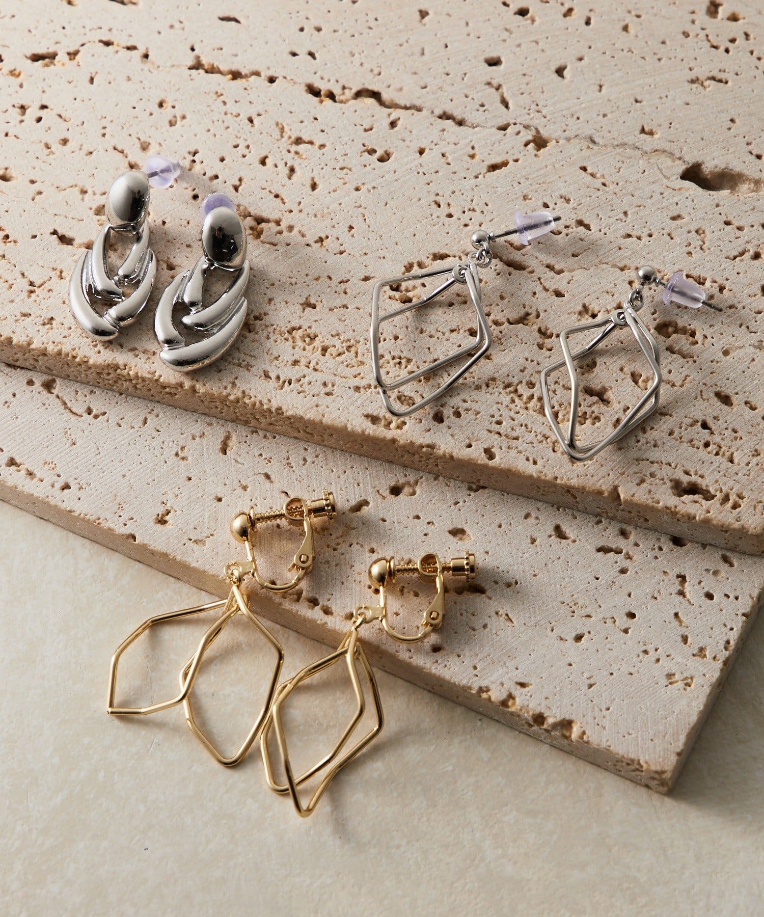 Lattice(ラティス) 華奢メタルピアス