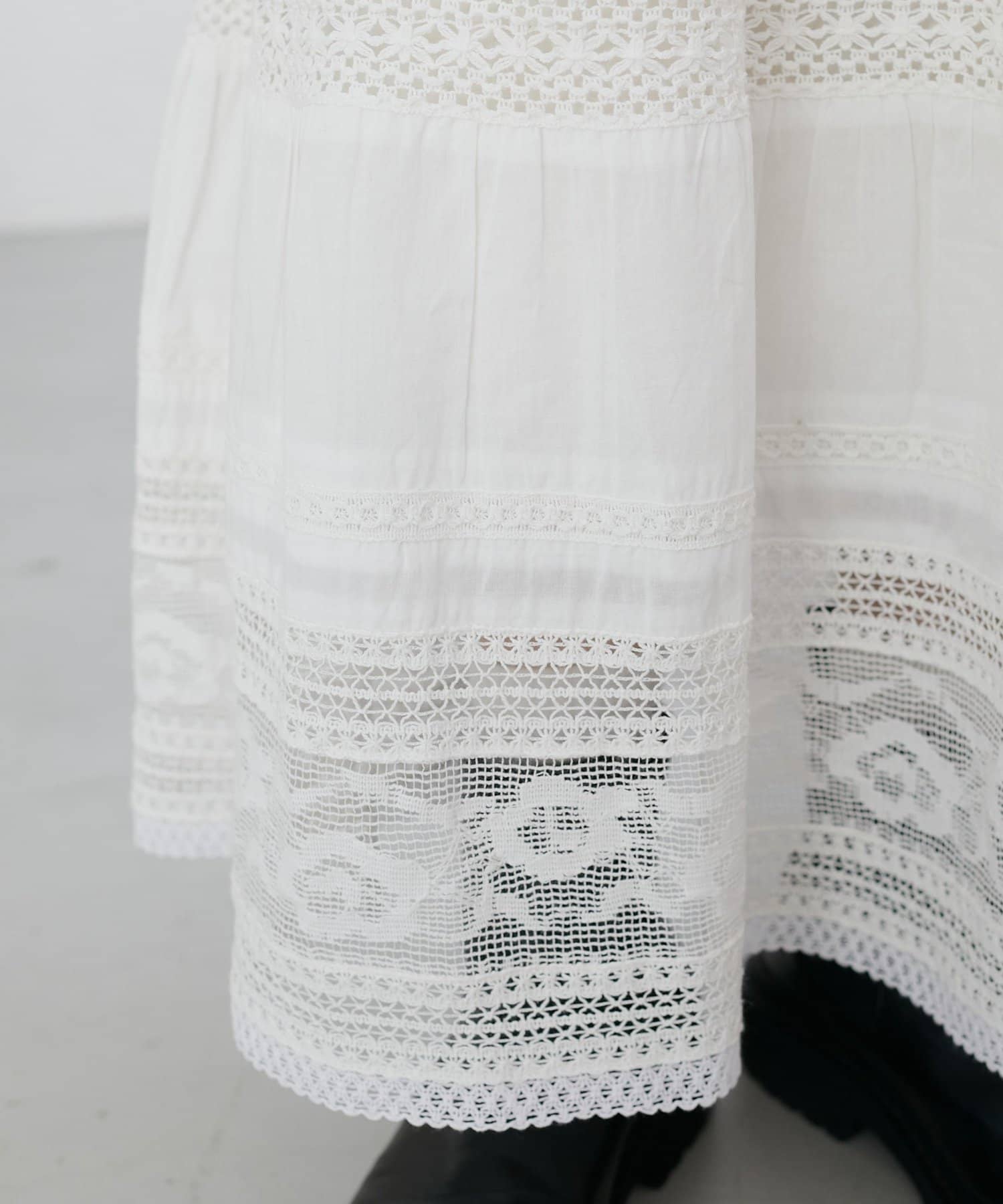 DISCOAT(ディスコート) 【SS先行予約/India】コットンボイルレース切替ティアードスカート