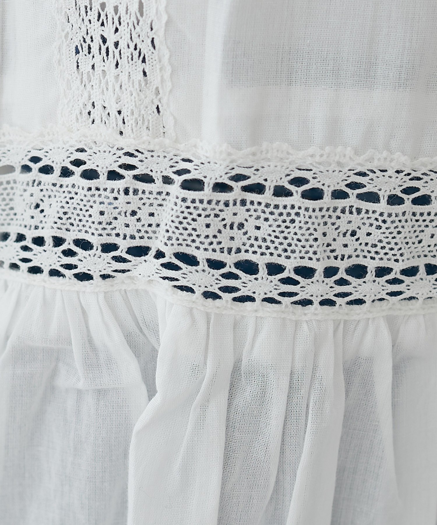 DISCOAT(ディスコート) 【SS先行予約/India】コットンボイルレース使い前開きブラウス