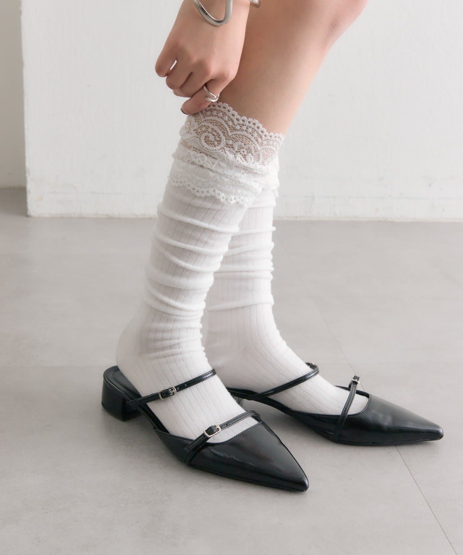 mystic(ミスティック) ポインテッドトゥストラップパンプス