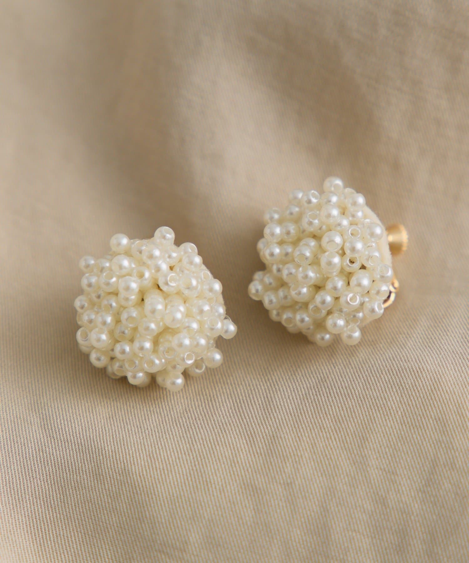 PUAL CE CIN(ピュアルセシン) パールフラワーイヤリング