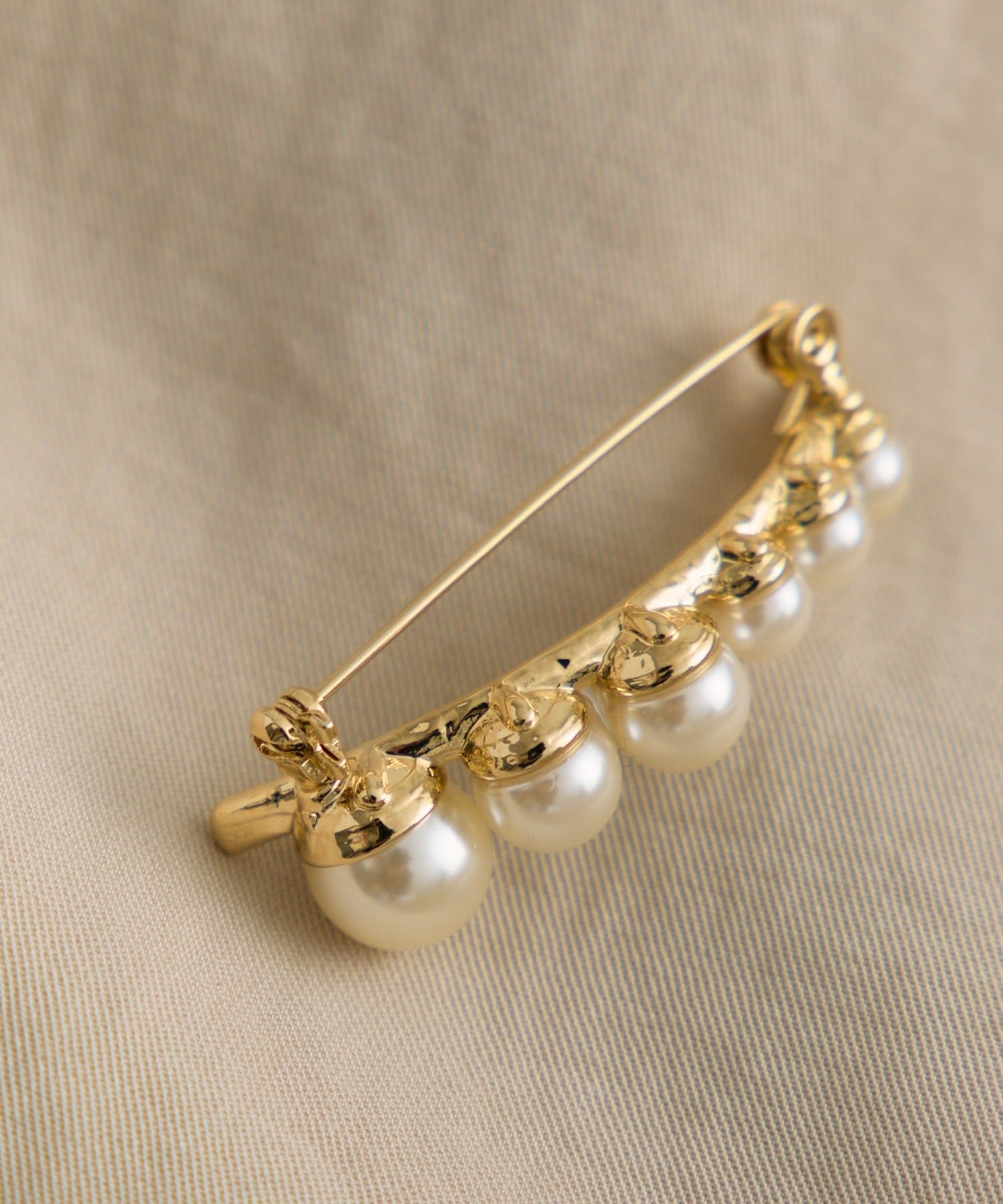 PUAL CE CIN(ピュアルセシン) パールカーブブローチ