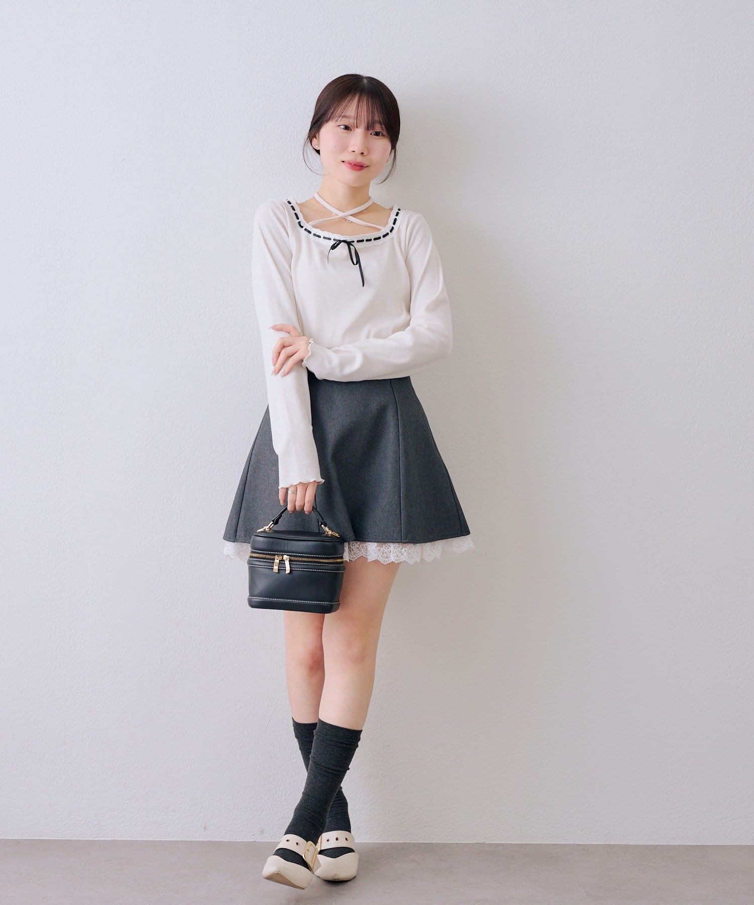 NICE CLAUP / OLIVE des OLIVE OUTLET(ナイスクラップ  / オリーブ デ オリーブ アウトレット) 【continuer】【SETUP】裾レースミニスカート