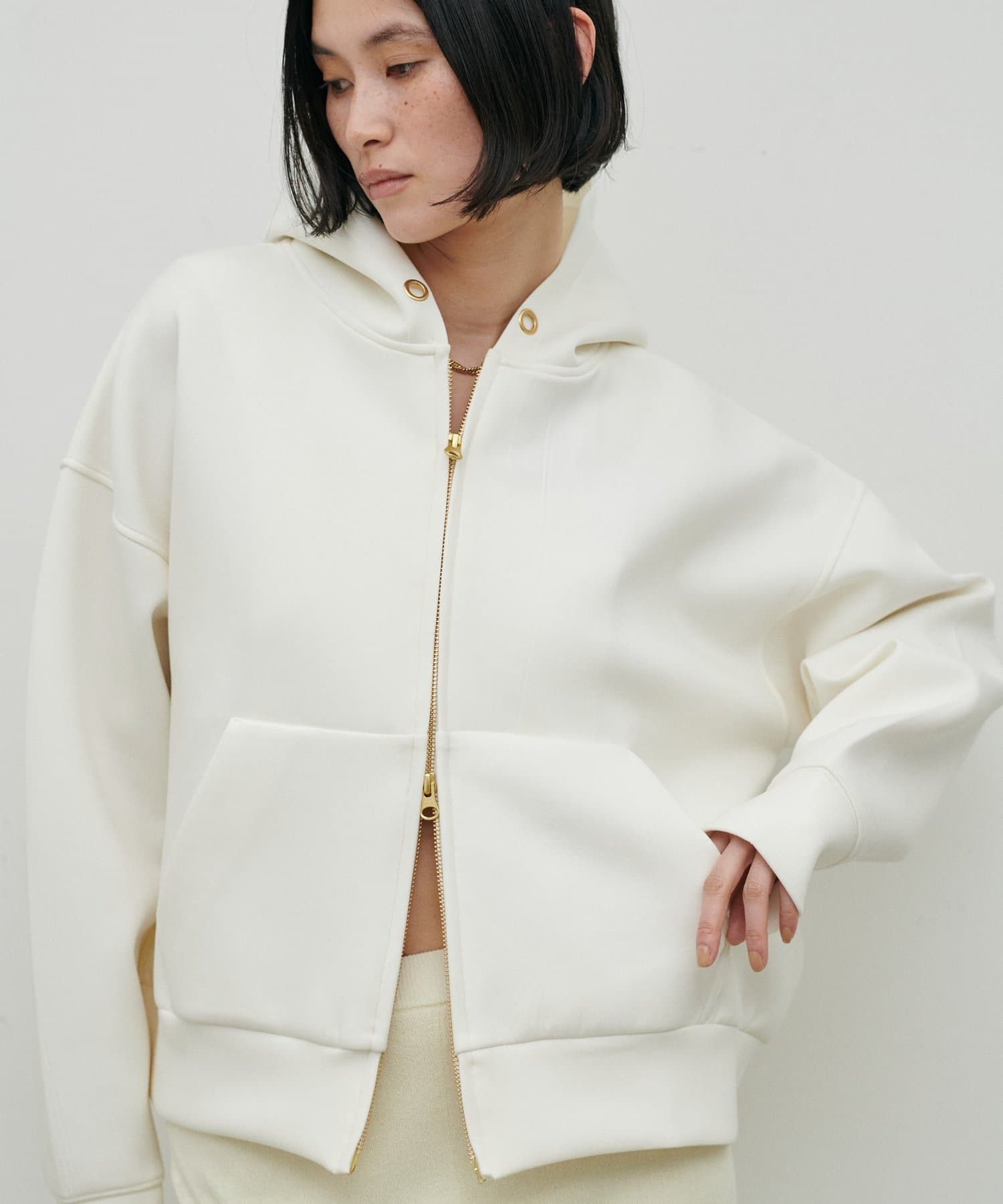 LARUTA(ラルータ) ダンボールフードZIP付きプルオーバー