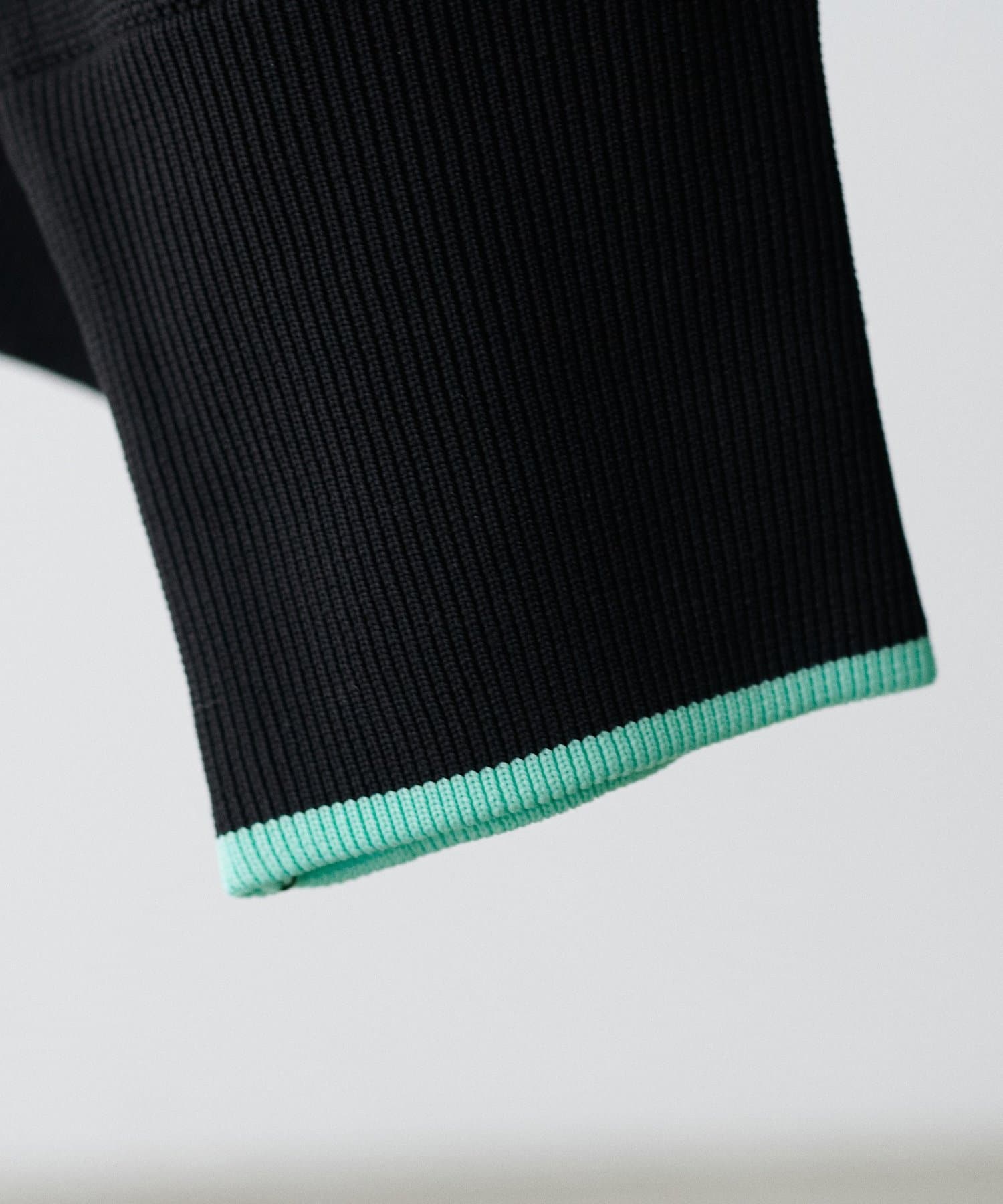 LARUTA(ラルータ) 配色ポリミドル金ボタンカーデ