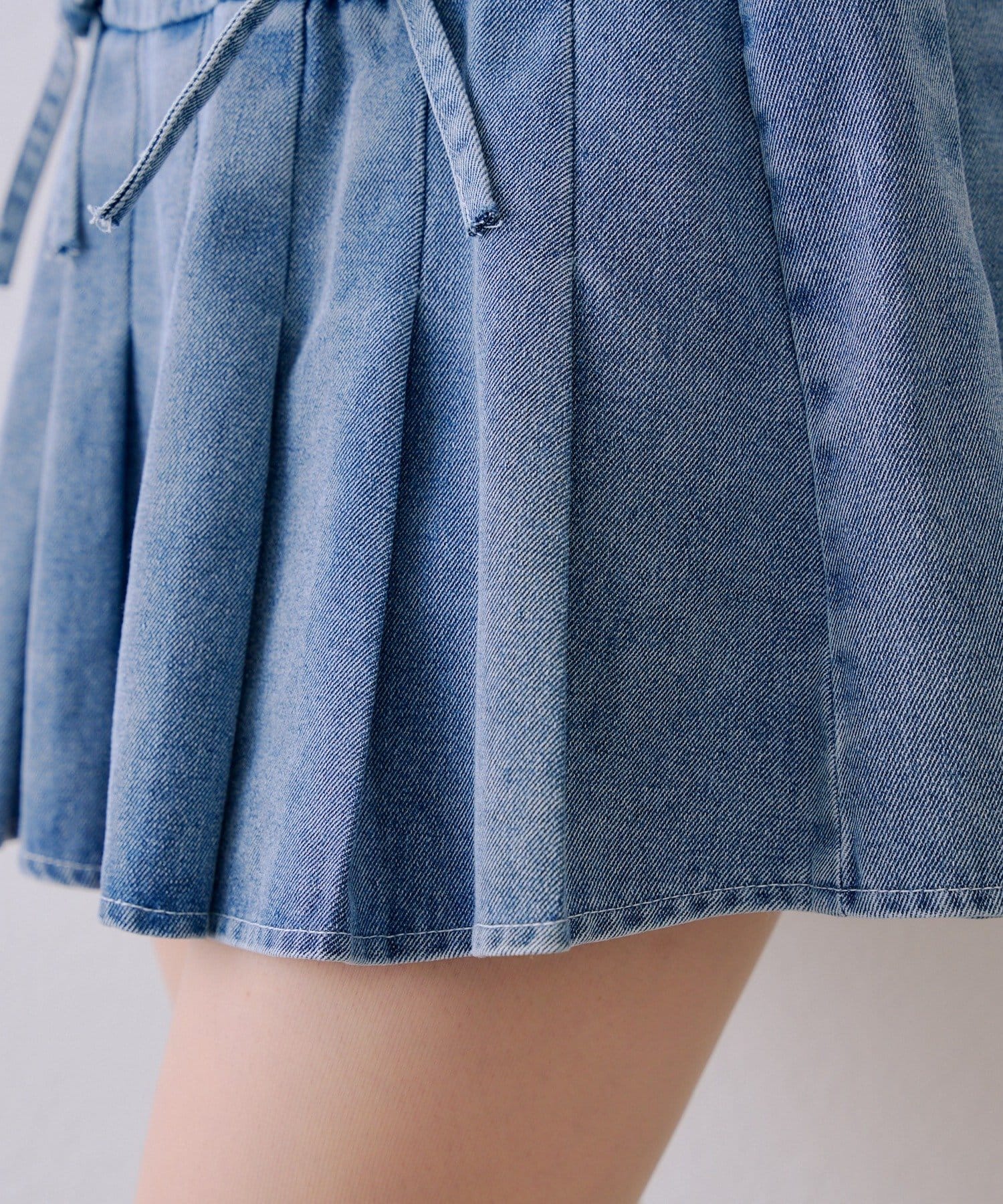 Remind me and forever(リマインドミーアンドフォーエバー) 【SETUP】レースUPミニプリーツスカート