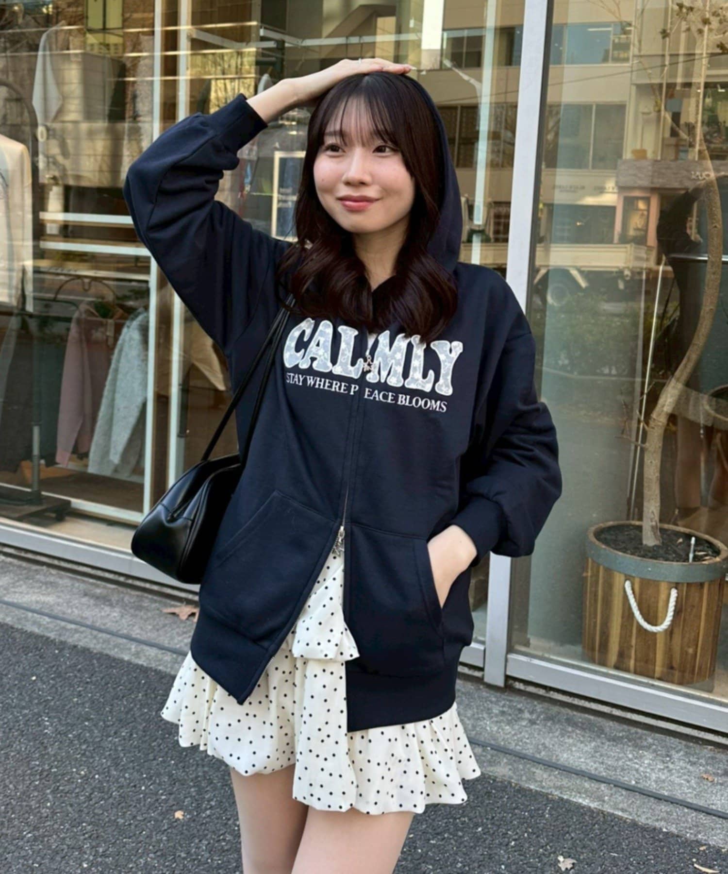 Remind me and forever(リマインドミーアンドフォーエバー) レースロゴ丈違いパーカー