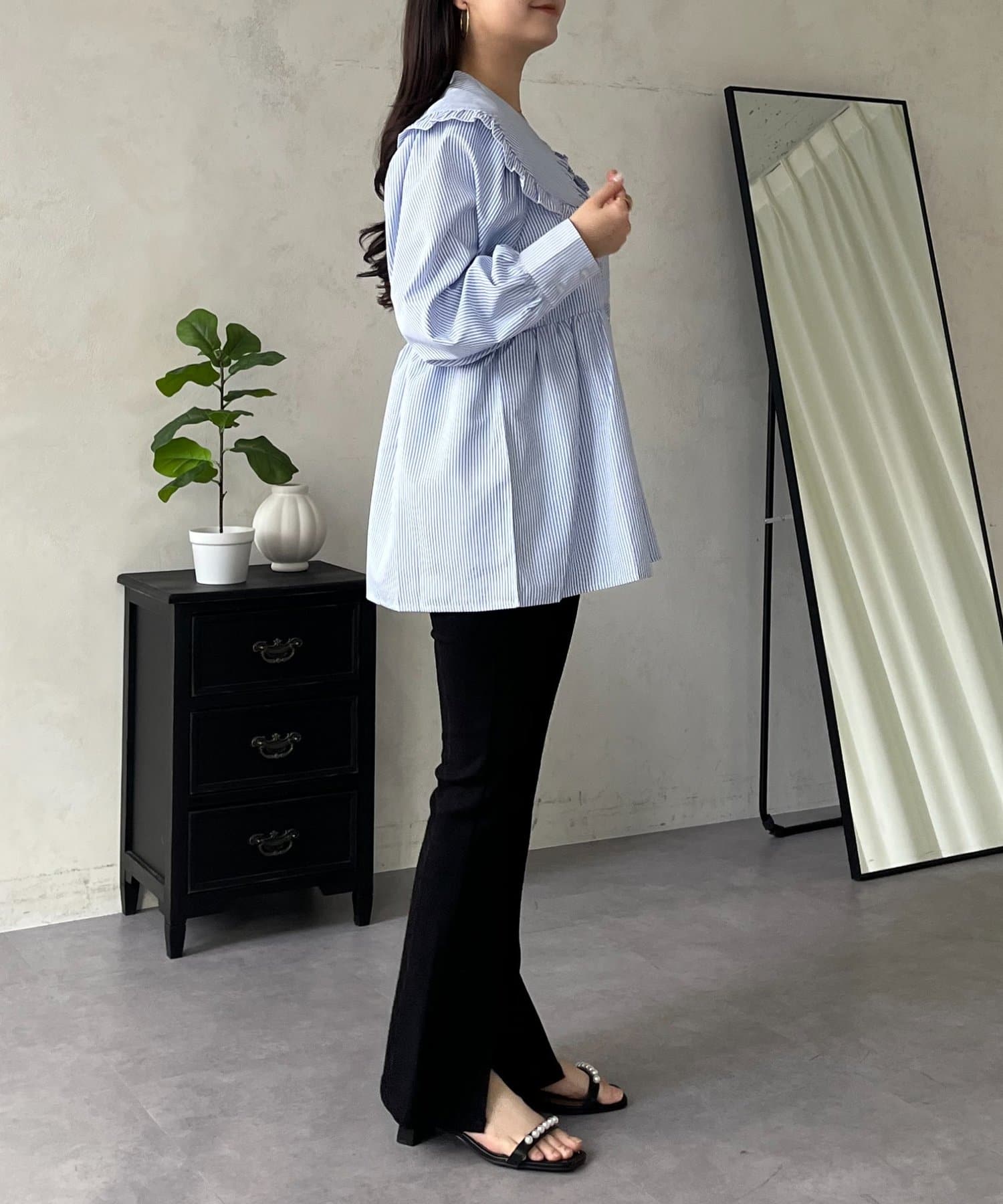 prose verse(プロズヴェール) フリルビッグカラーペプラムブラウス