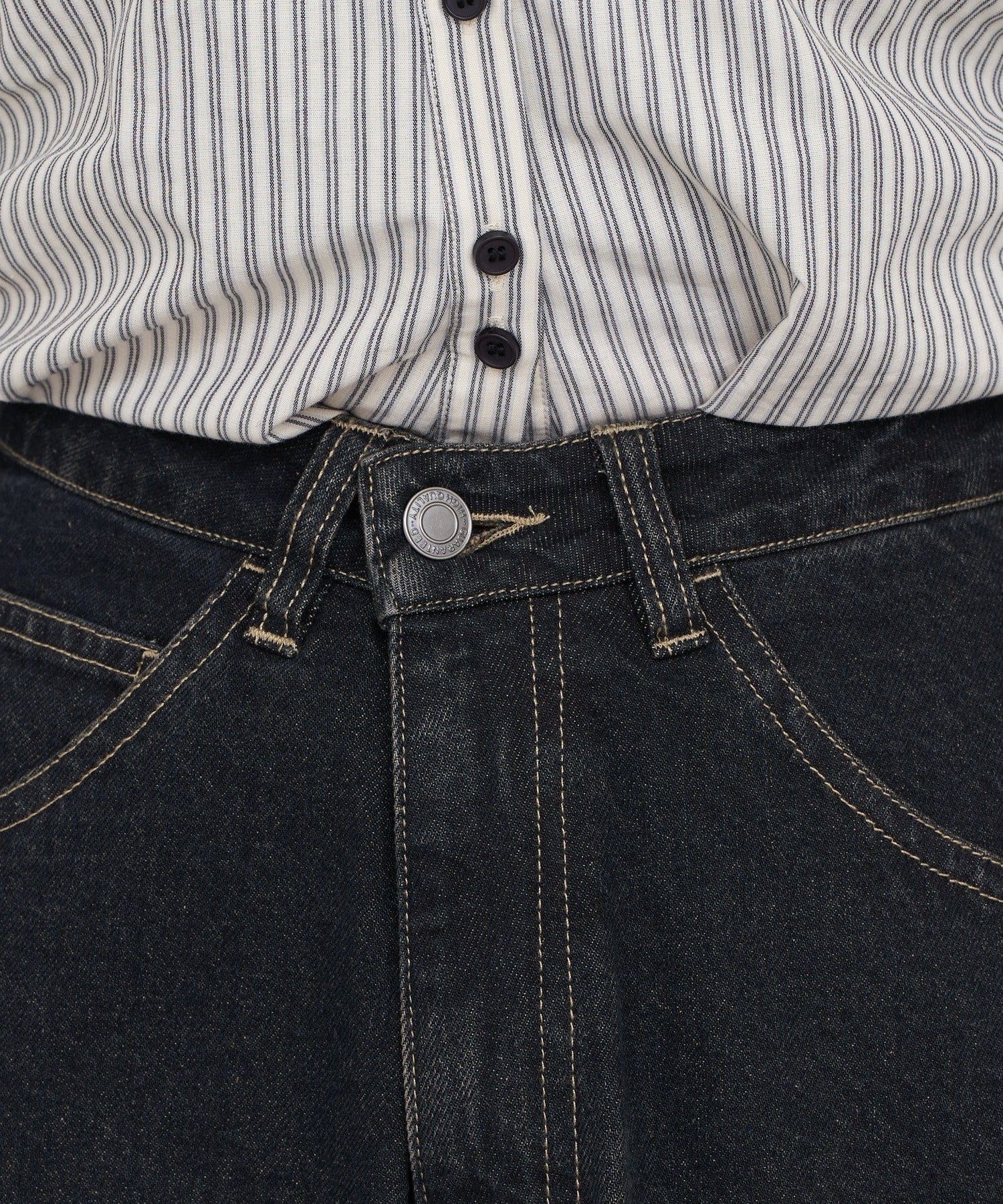 RAY CASSIN(レイカズン) バックプリントバレルデニムパンツ