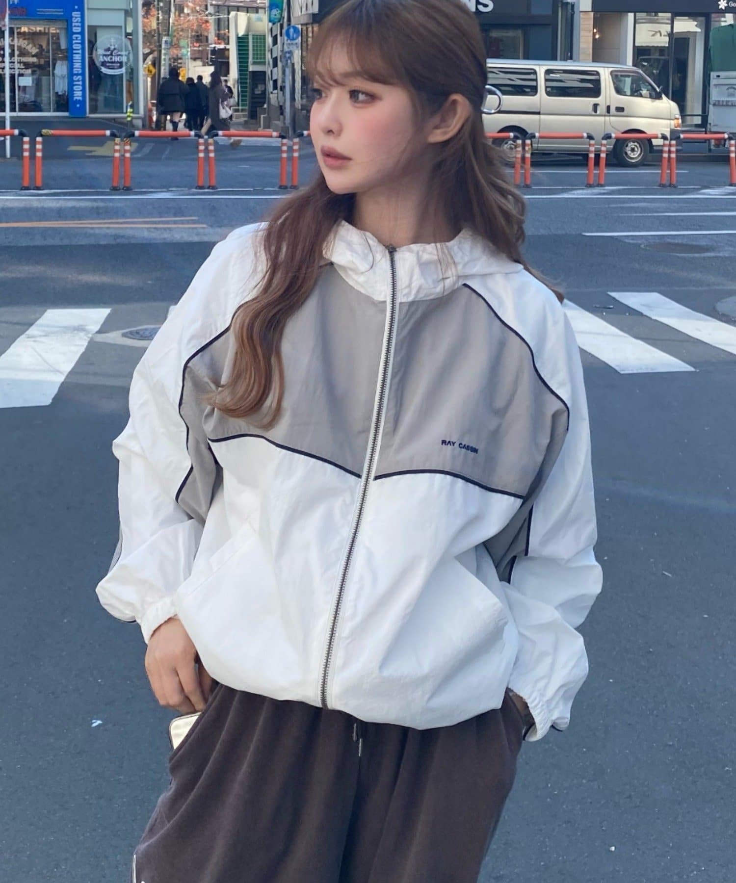 RAY CASSIN(レイカズン) ナイロンフードブルゾン