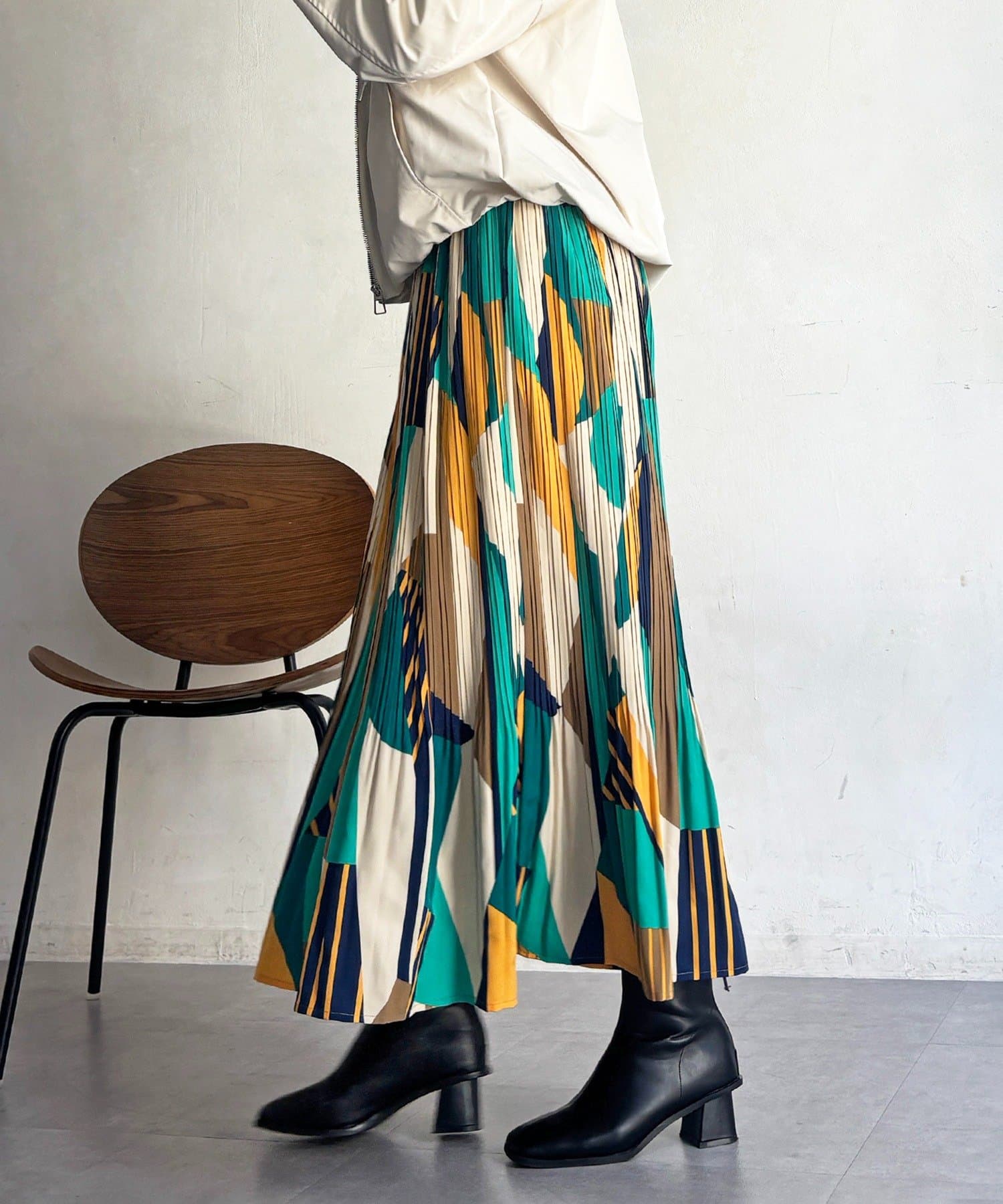 Croisiere(クロジエール) 幾何柄プリーツスカート