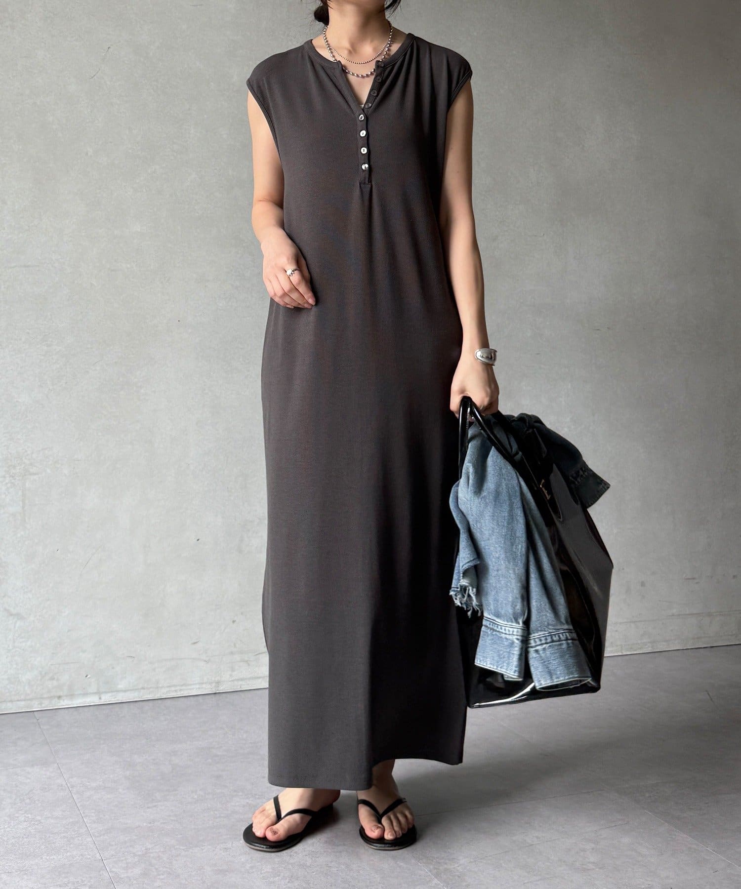 DOUDOU(ドゥドゥ) 【WEB限定】テレコヘンリーネックワンピース