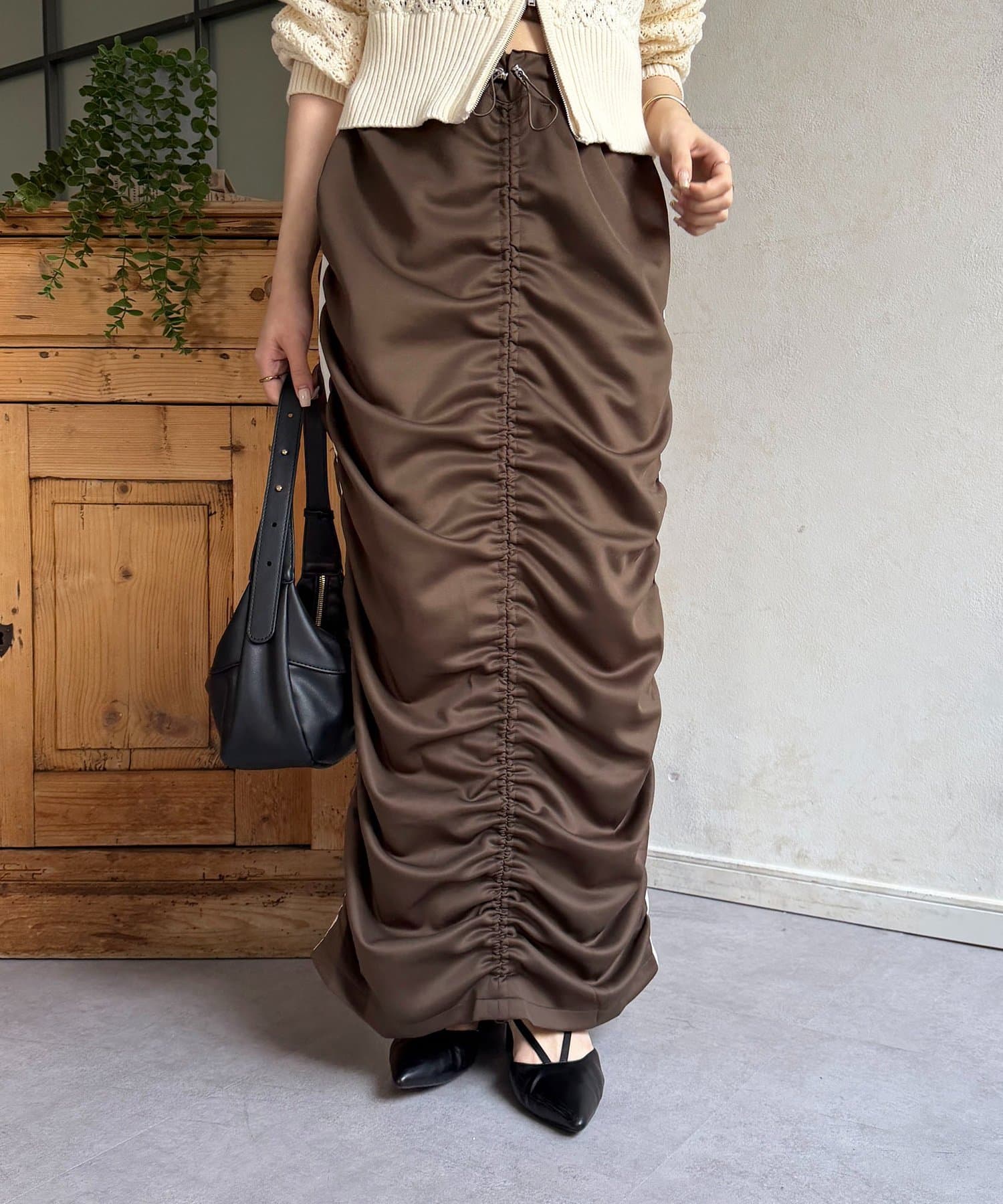 Thevon.(ゼヴォン) ギャザードロストスカート