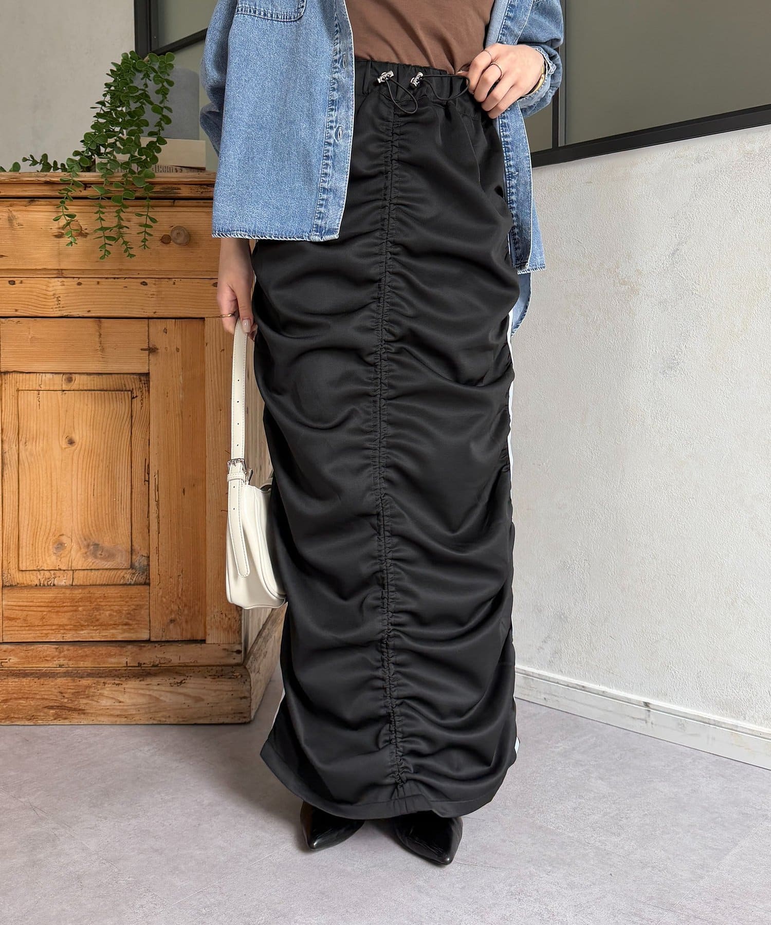 Thevon.(ゼヴォン) ギャザードロストスカート