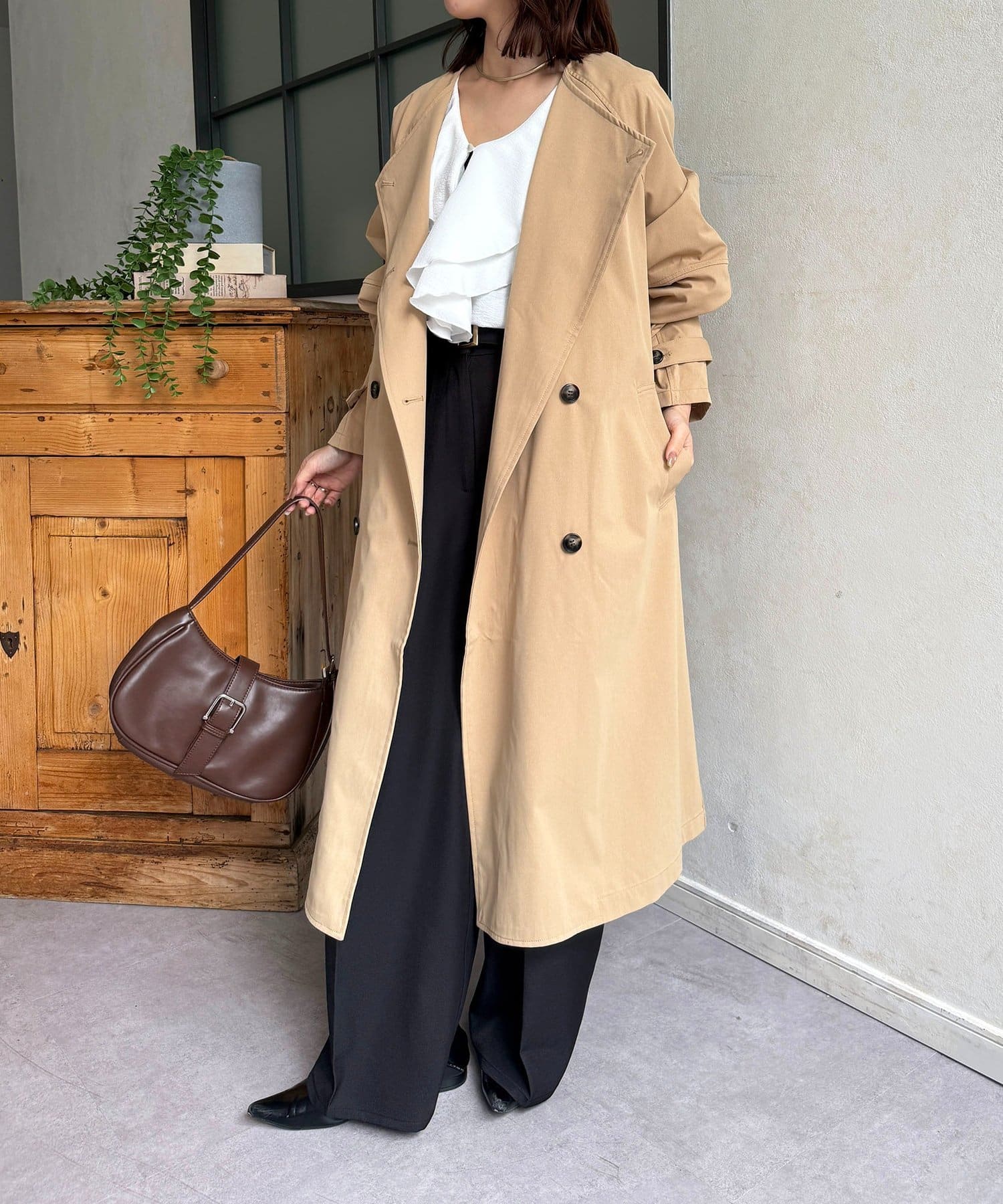 Thevon.(ゼヴォン) ノーカラーロングトレンチコート