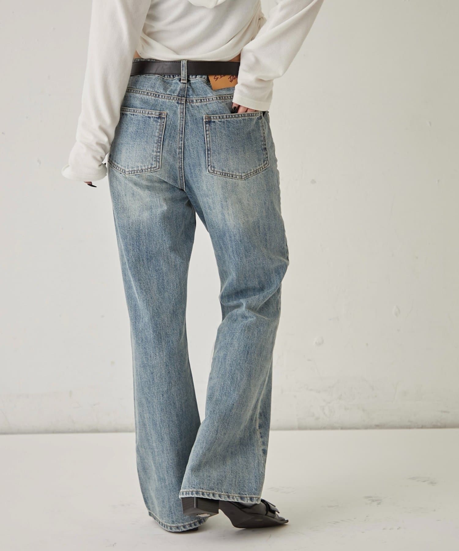 WHO’S WHO gallery(フーズフーギャラリー) DENIM TIGHT FLARE PANTS