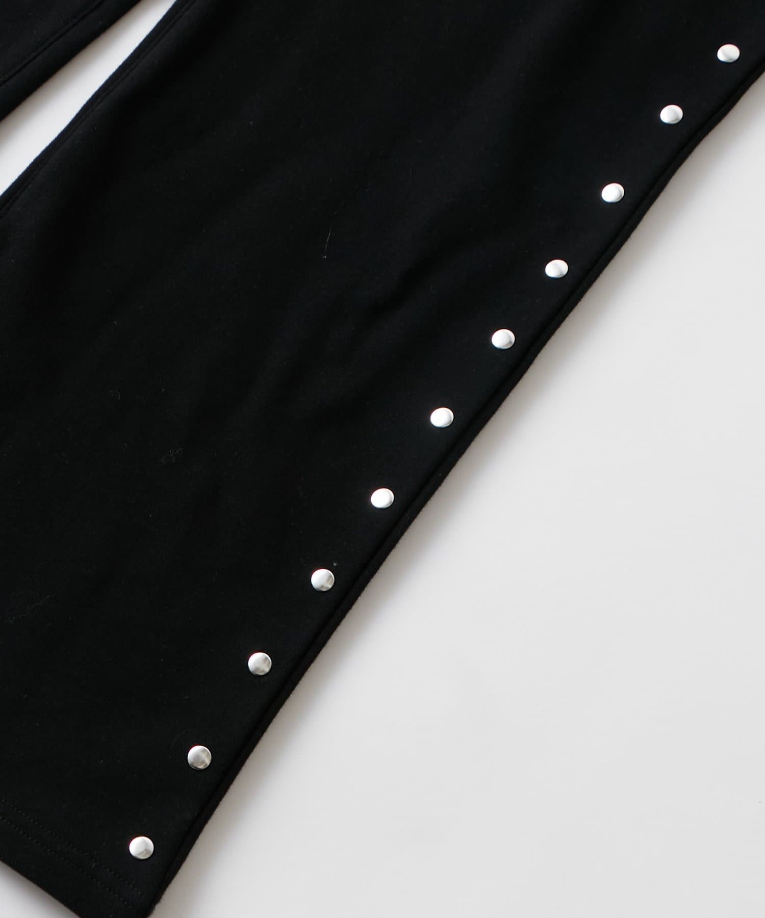 WHO’S WHO gallery(フーズフーギャラリー) STUDDED SWEAT MIDI FLARE PANTS