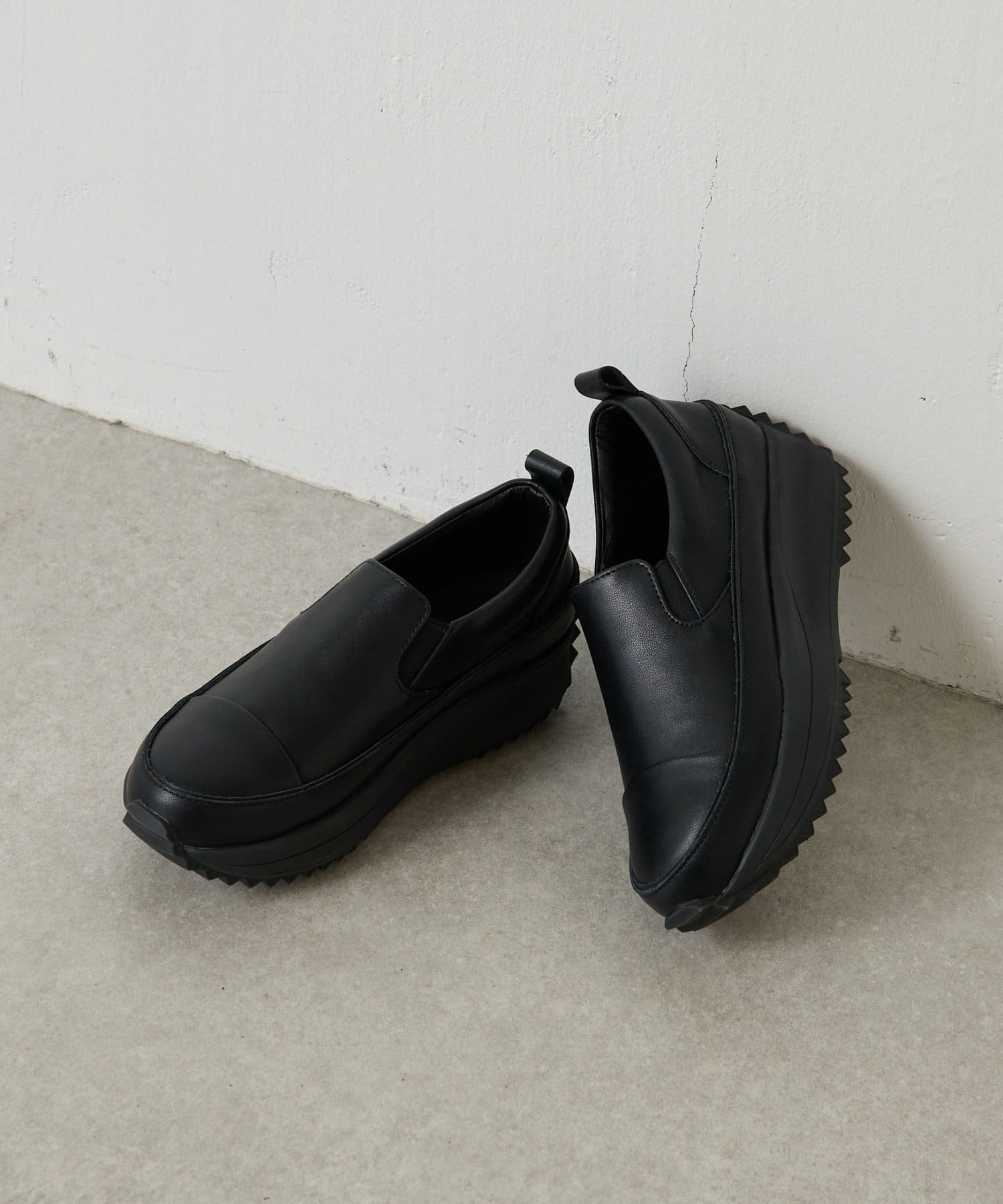 BEARDSLEY(ビアズリー) レザースリッポン《本革》