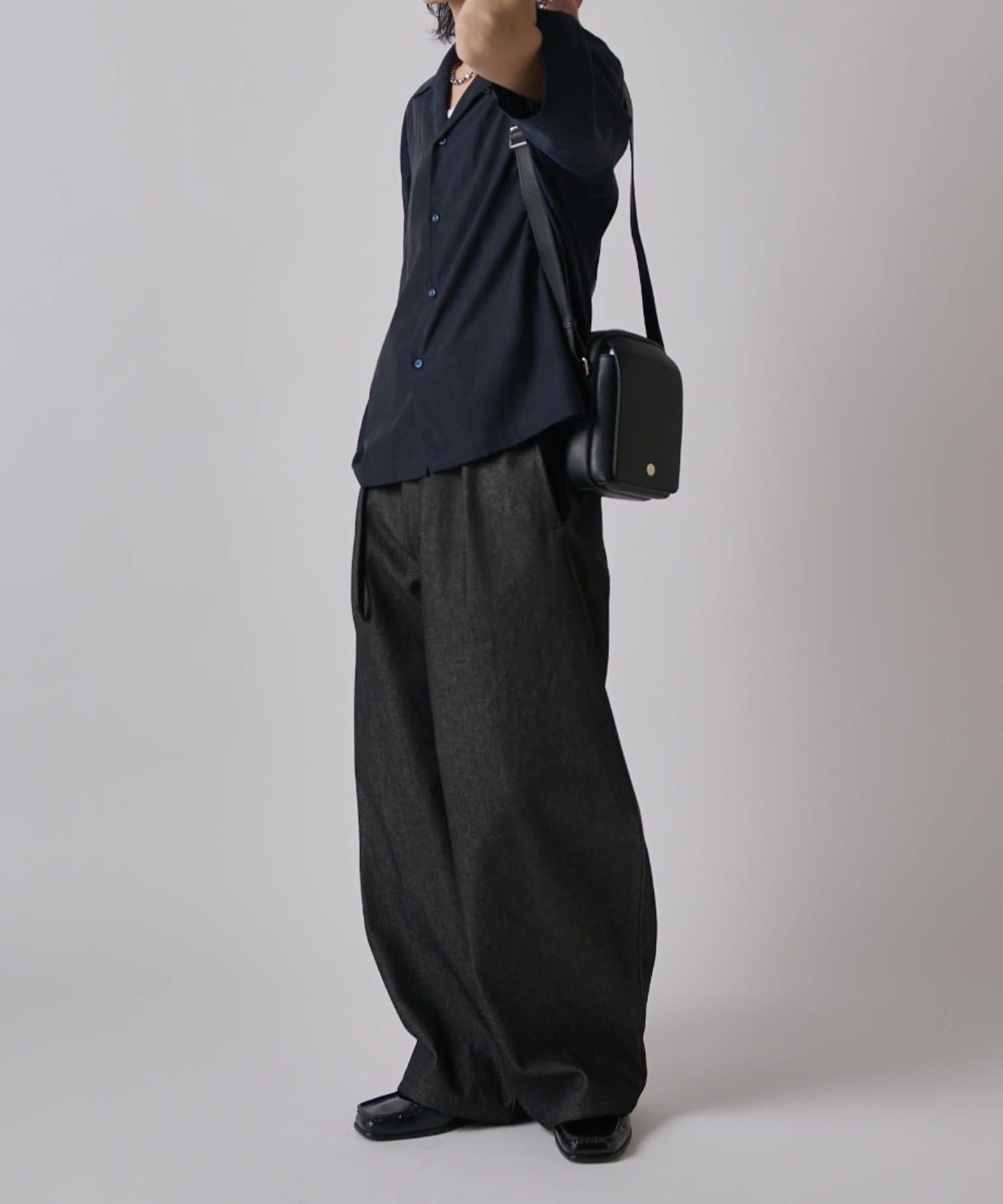 Lui's(ルイス) シュリンクレザーフラップミニショルダーバッグ