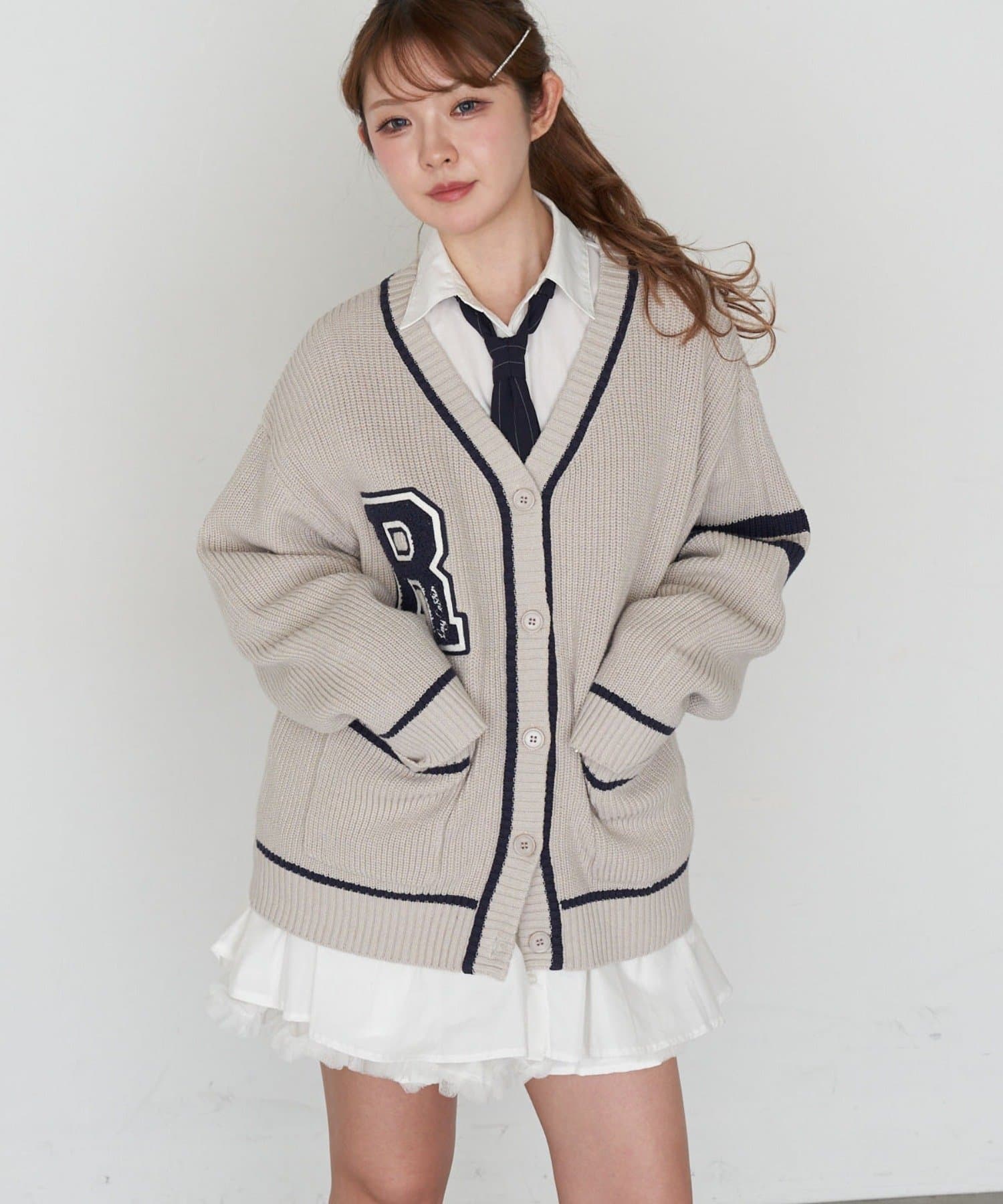 RAY CASSIN(レイカズン) レタードカーディガン