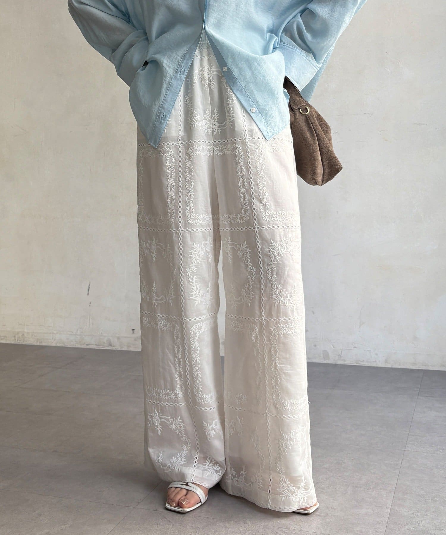 DOUDOU(ドゥドゥ) 【WEB限定】エンブロイダリーパンツ