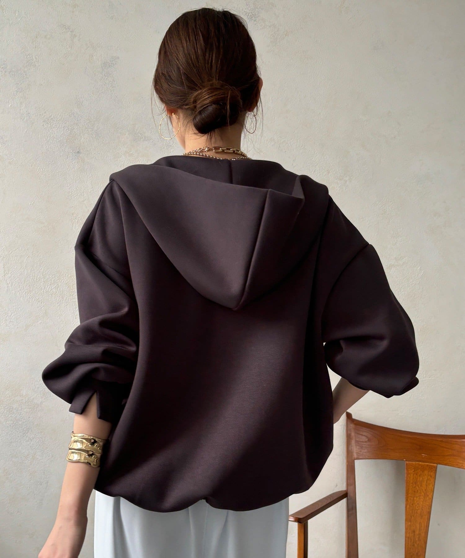 DOUDOU(ドゥドゥ) 【WEB限定】パール＋ロゴジップパーカー