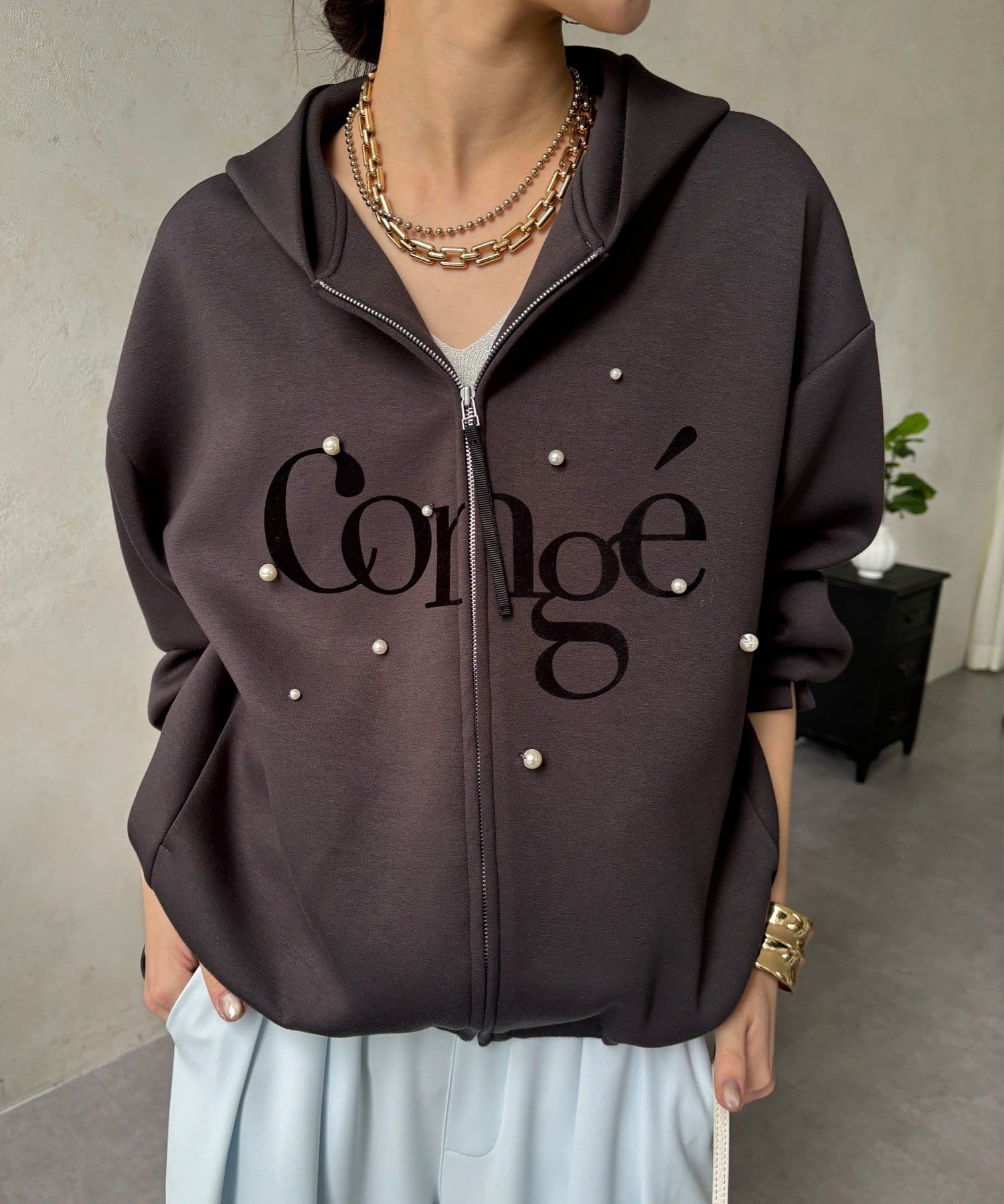 DOUDOU(ドゥドゥ) 【WEB限定】パール＋ロゴジップパーカー