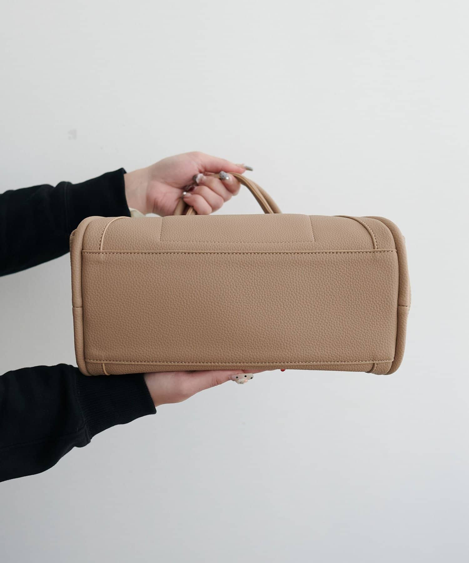 DISCOAT(ディスコート) 【オンオフ使える♪】軽量シュリンクショルダーバッグ《詳細動画あり》