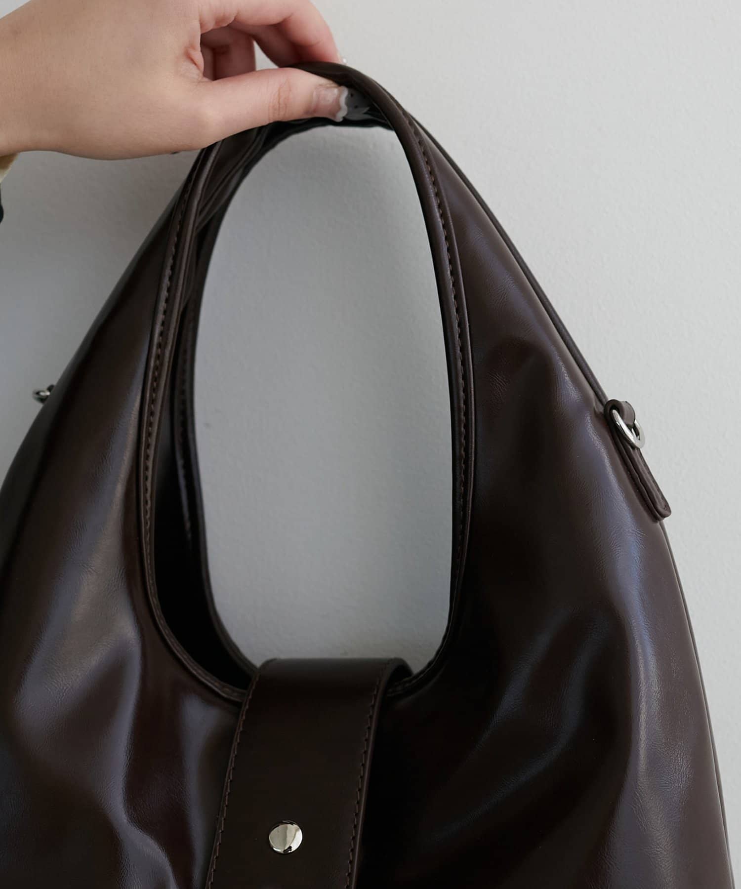 DISCOAT(ディスコート) アイレットベルト使いバッグ