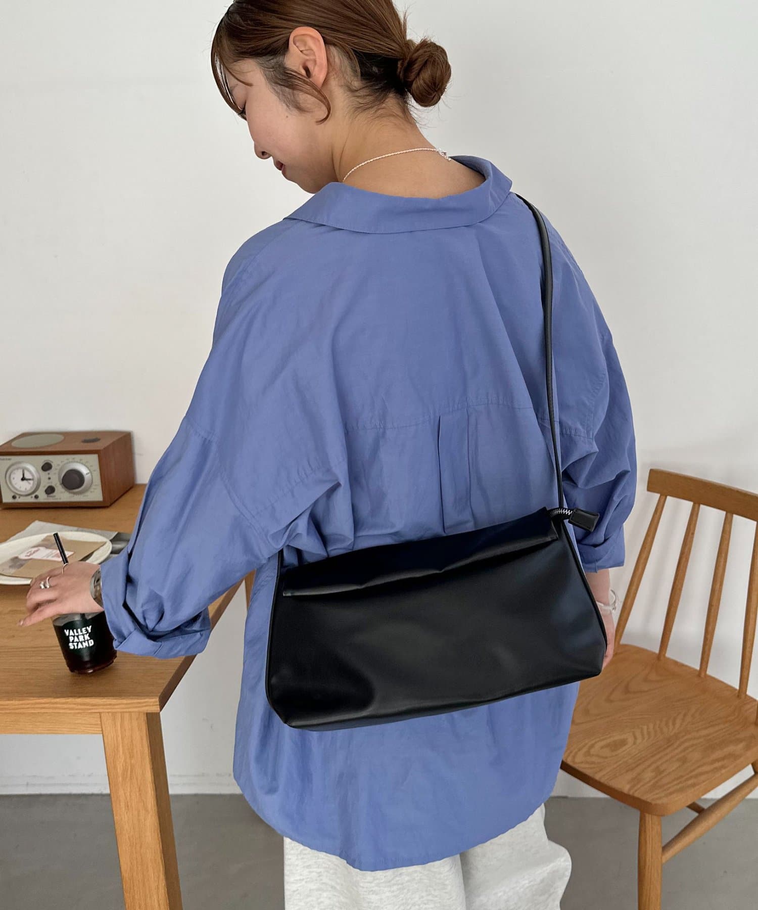 DISCOAT(ディスコート) くったりロールフラップショルダーバッグ