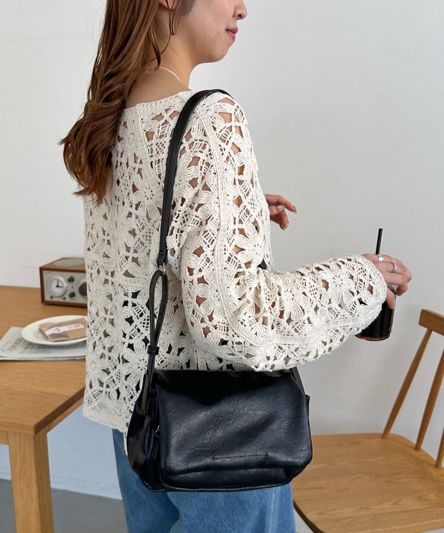 DISCOAT(ディスコート) 【4ポケットで収納力◎】ヴィンテージ調カメラショルダーバッグ