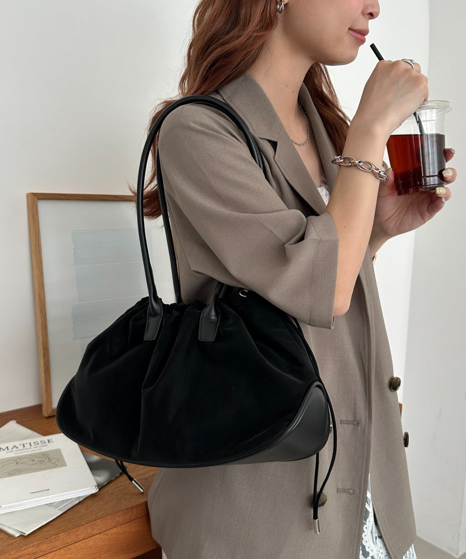 DISCOAT(ディスコート) ヌバック調ドロストボストンバッグ