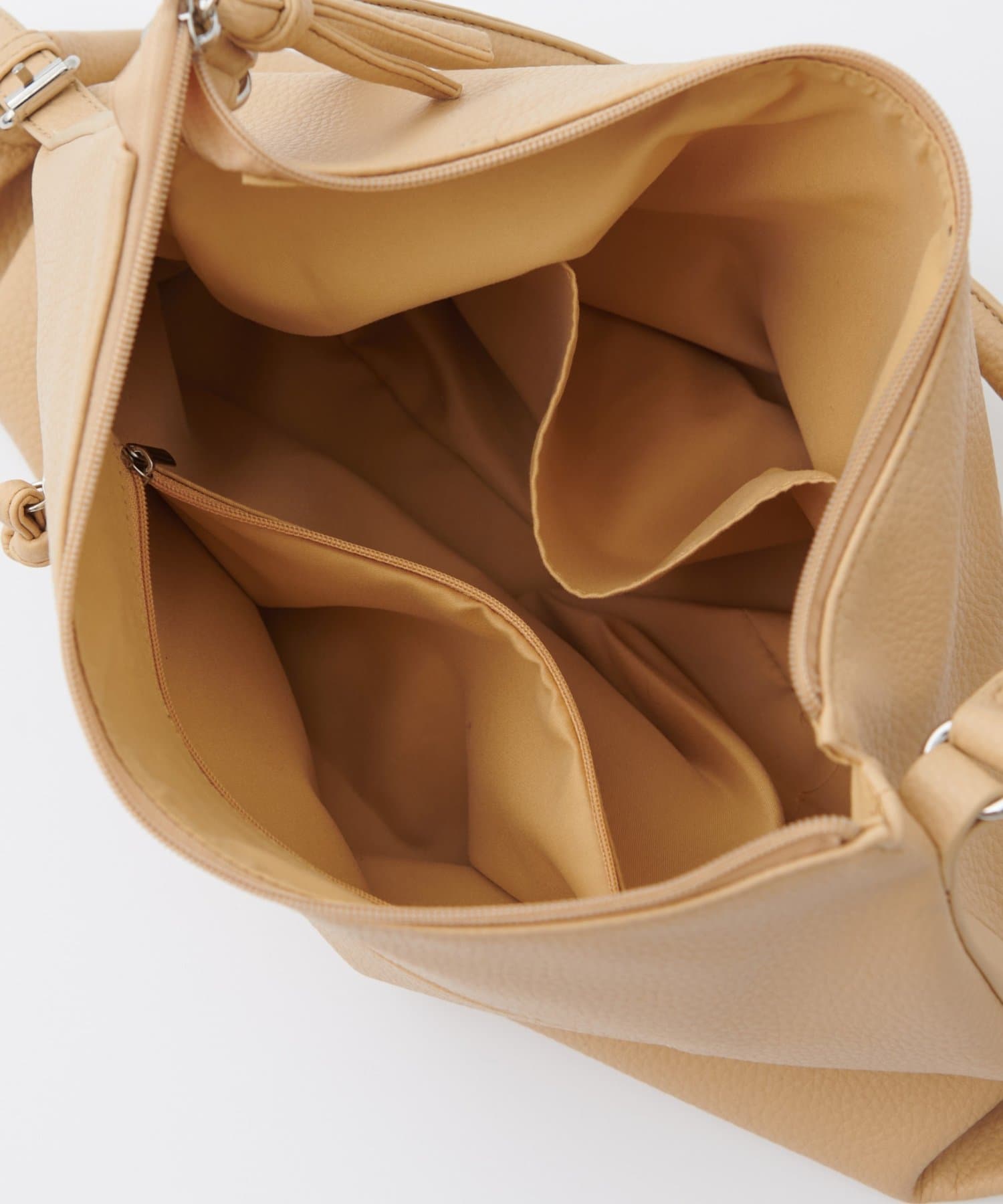 DISCOAT(ディスコート) サイドベルトホーボーバッグ