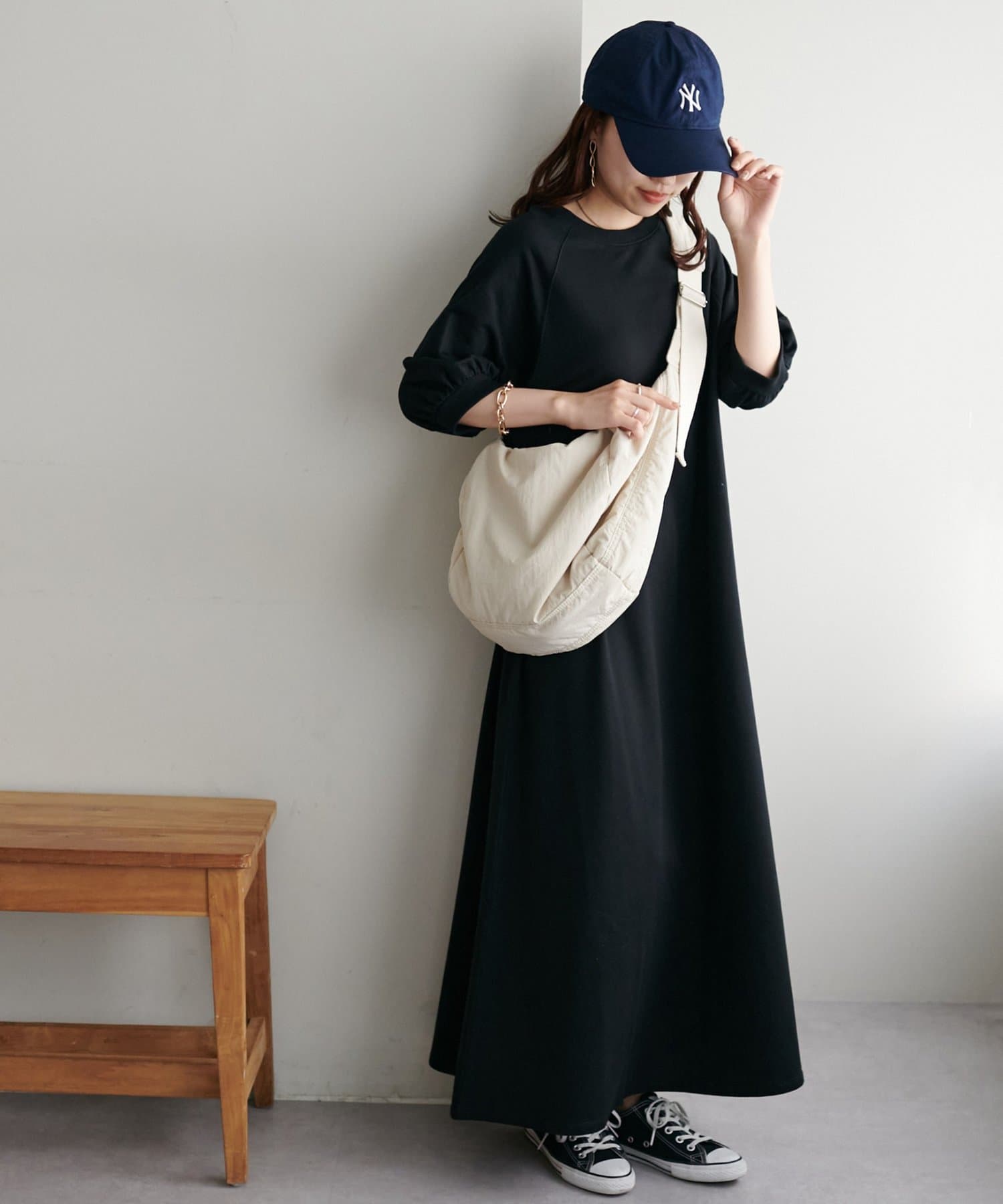 DISCOAT(ディスコート) 【WEB限定】ラグラン袖ボリュームワンピース