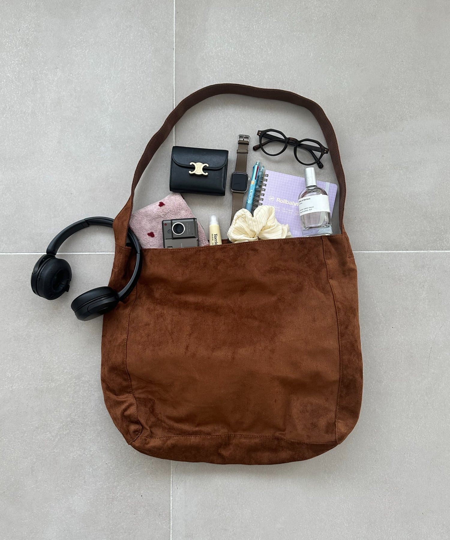 DISCOAT(ディスコート) くったりビッグショルダーバッグ