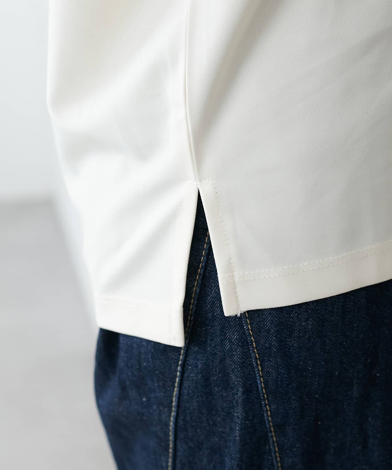 DISCOAT(ディスコート) 【WEB限定】袖シアーカットカルゼTシャツ