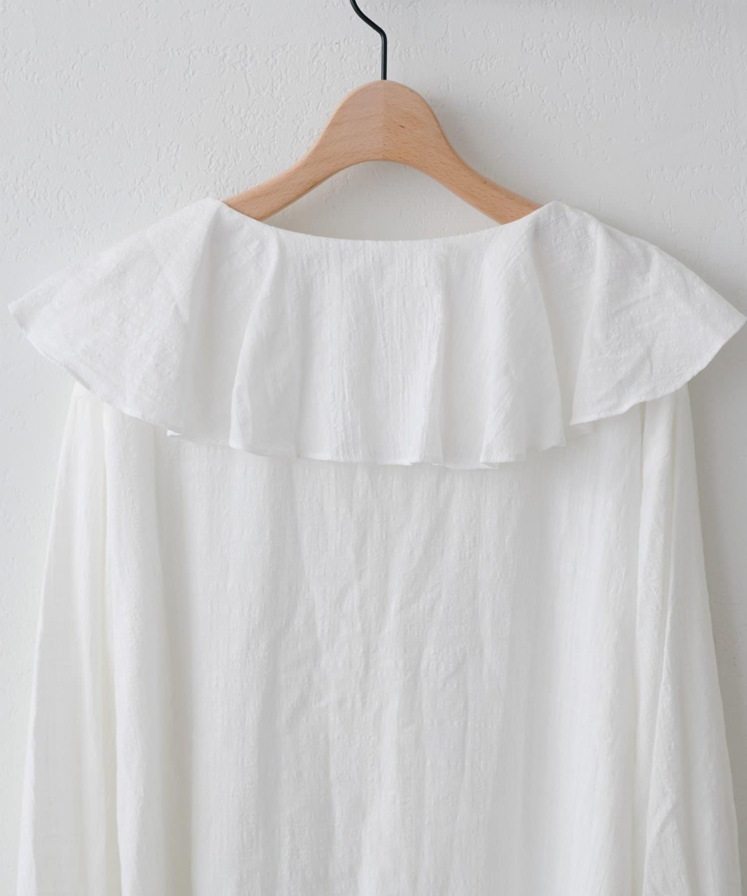 DISCOAT(ディスコート) 【WEB限定】チェックフリルブラウス