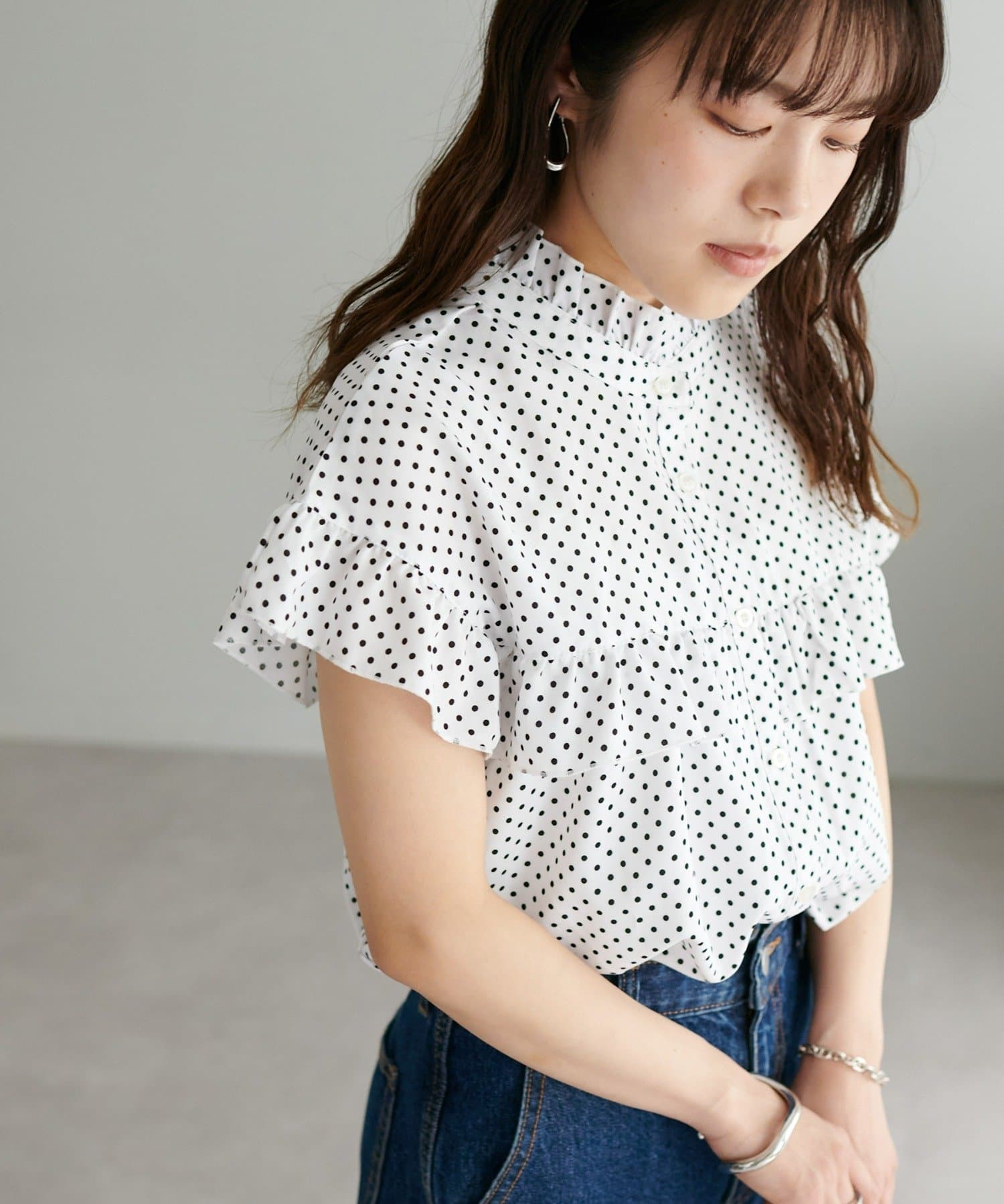 DISCOAT(ディスコート) 【WEB限定】フリルノースリブラウス