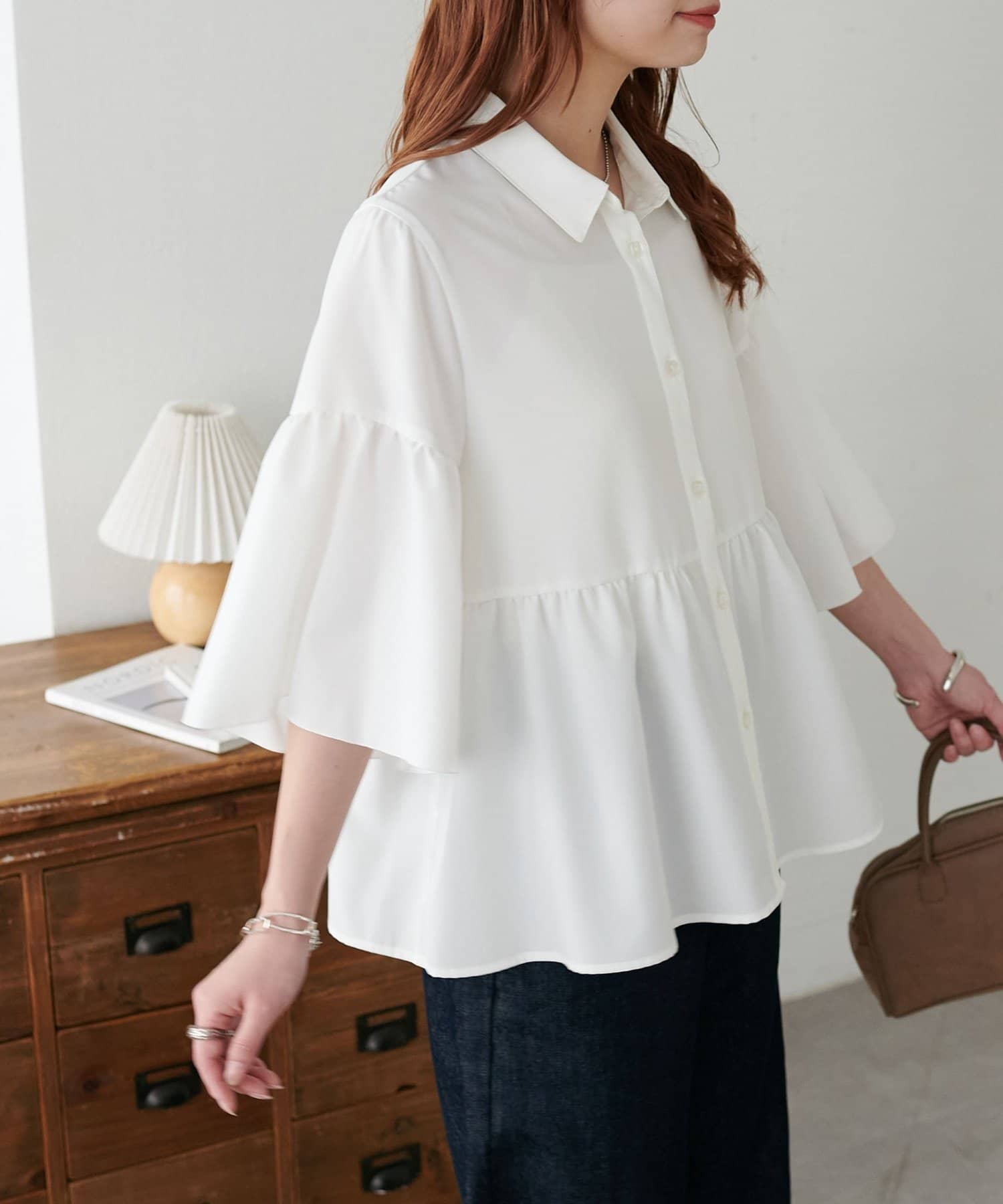 DISCOAT(ディスコート) 【WEB限定】袖フレアティアードシャツ