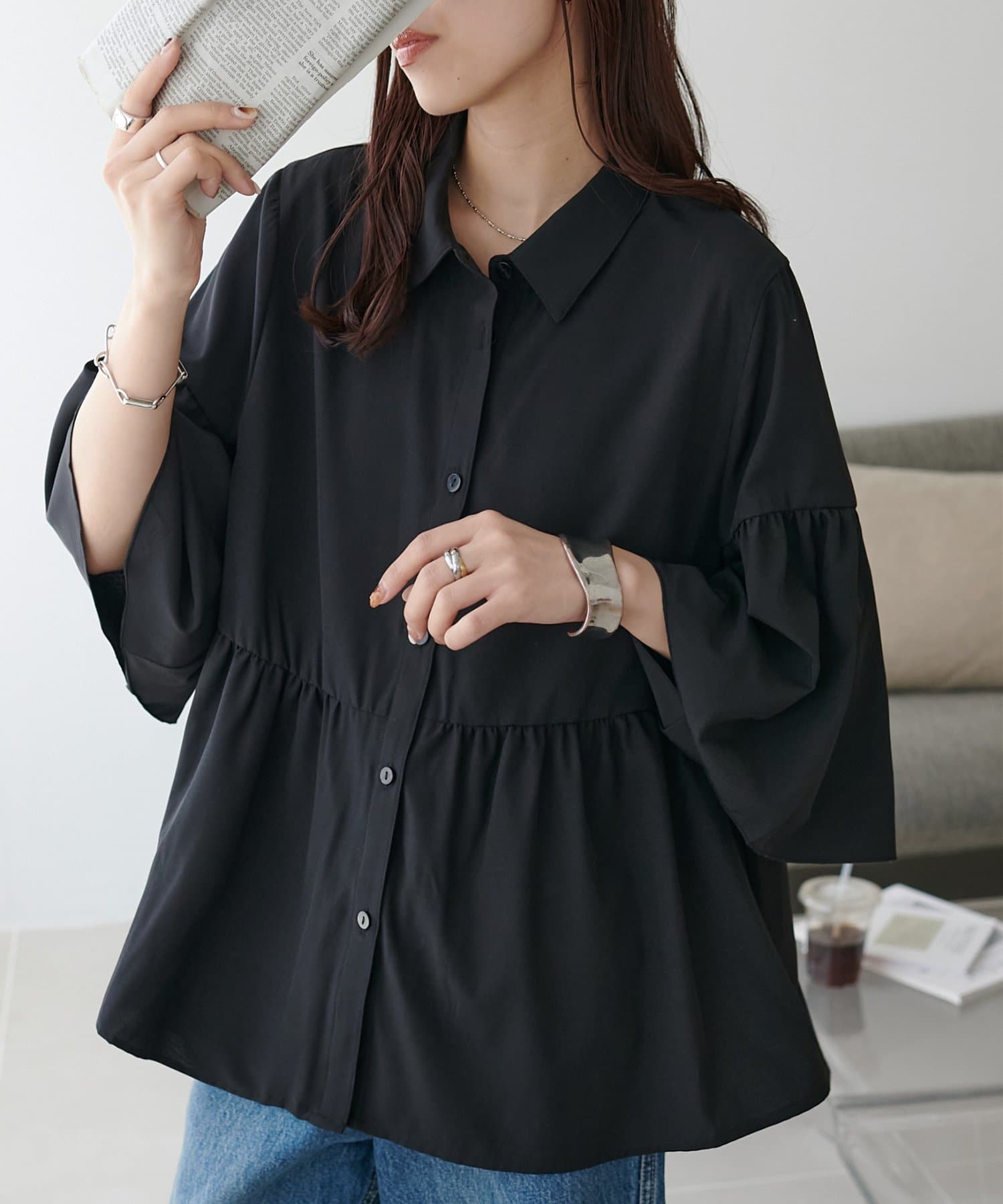 DISCOAT(ディスコート) 【WEB限定】袖フレアティアードシャツ