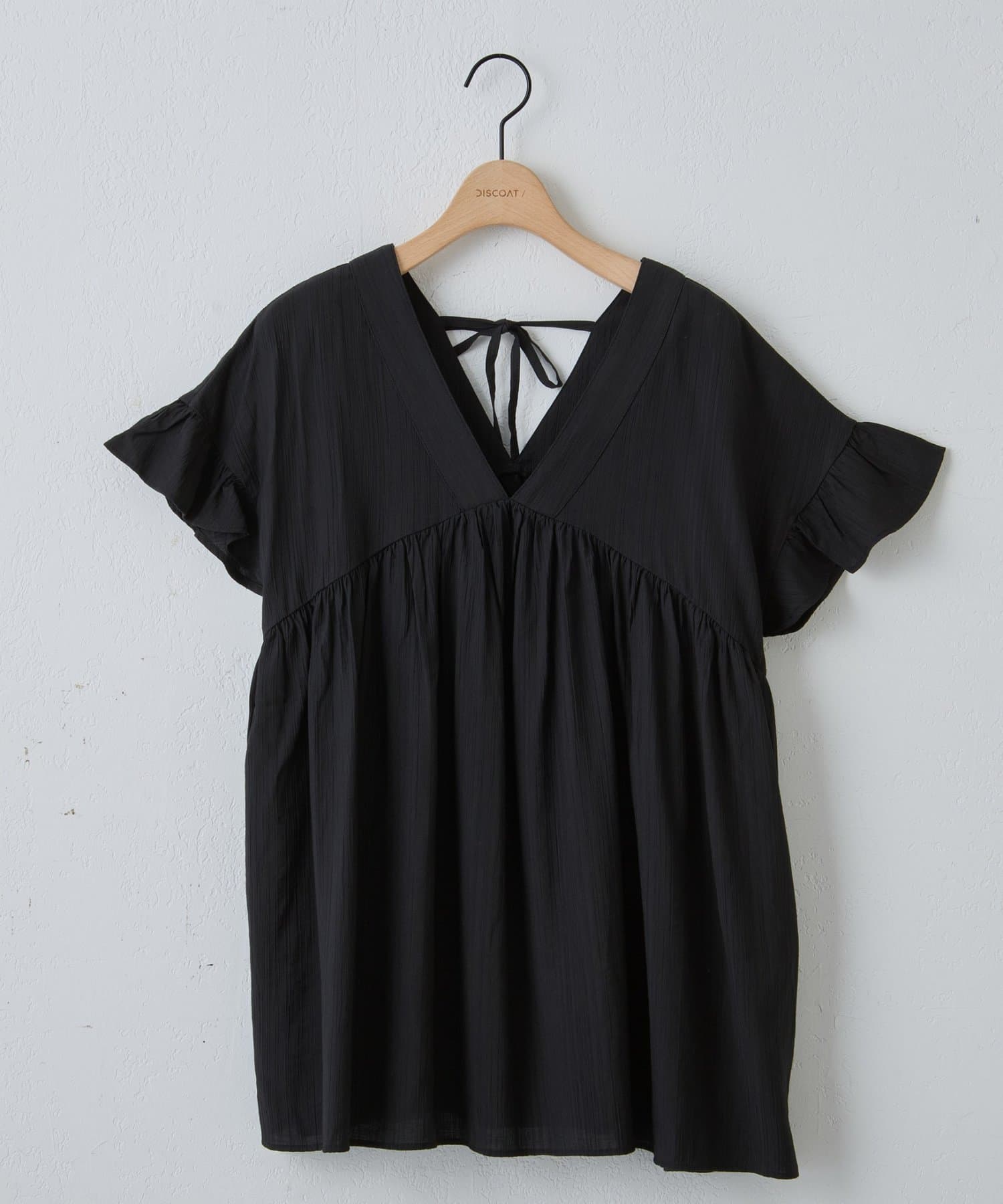 DISCOAT(ディスコート) 【WEB限定】ギャザーVネックフレンチブラウス