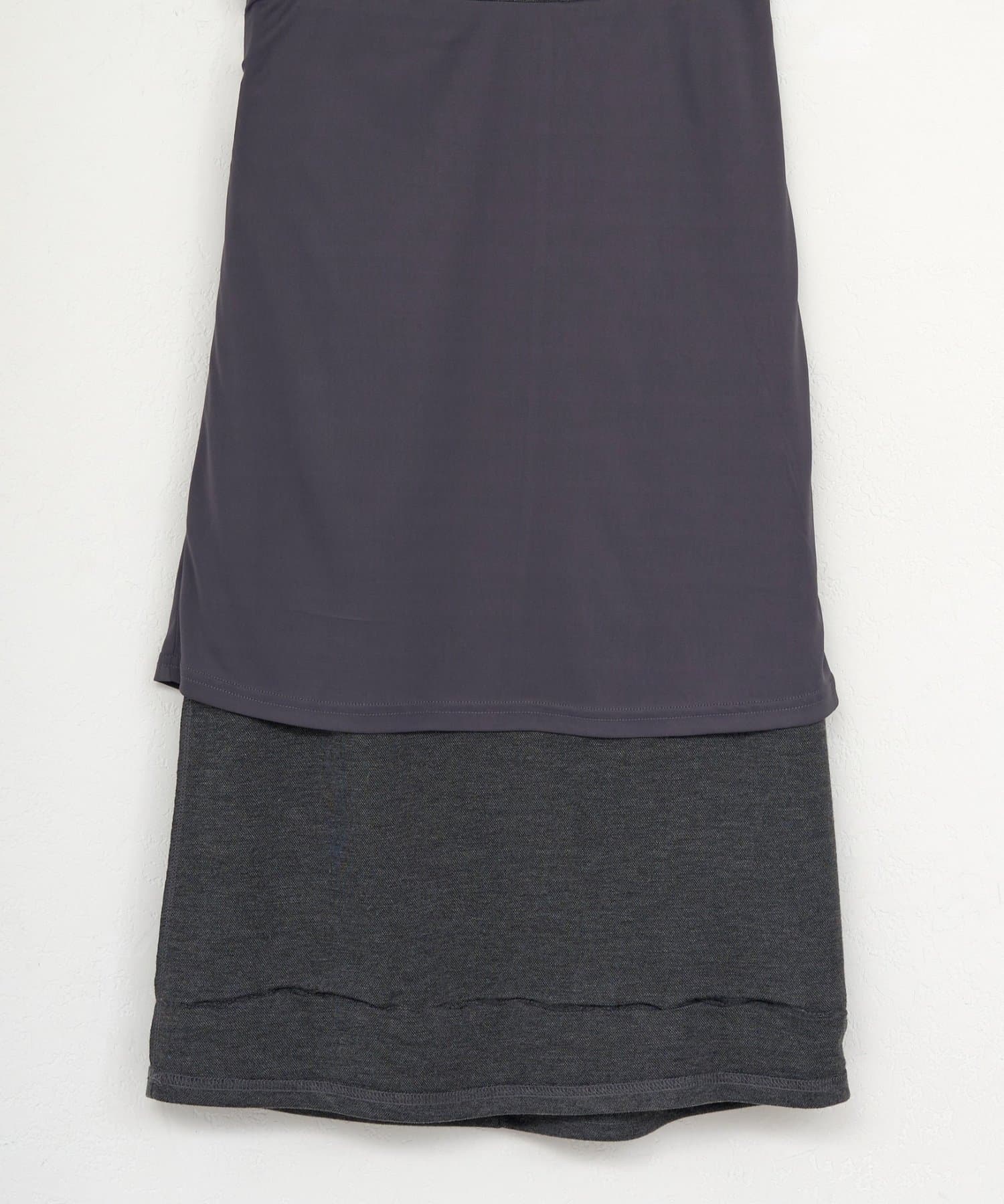 DISCOAT(ディスコート) 【umm.】裾フリルミドルナロースカート