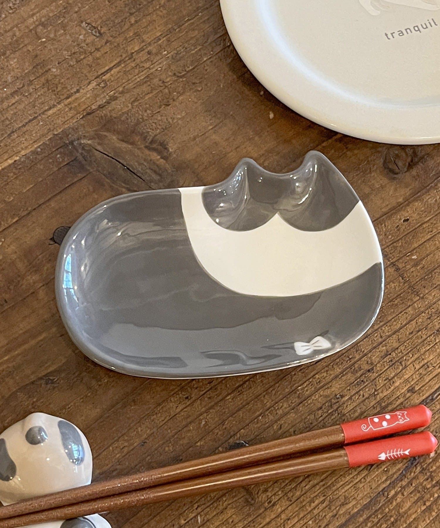 salut!(サリュ) 猫のお昼寝小皿／猫の食卓