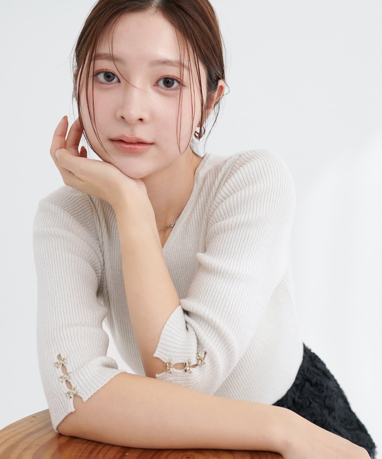 natural couture(ナチュラルクチュール) 【1/1～4限定受注販売】〈mizumami〉リボンチャーム５分袖ニット